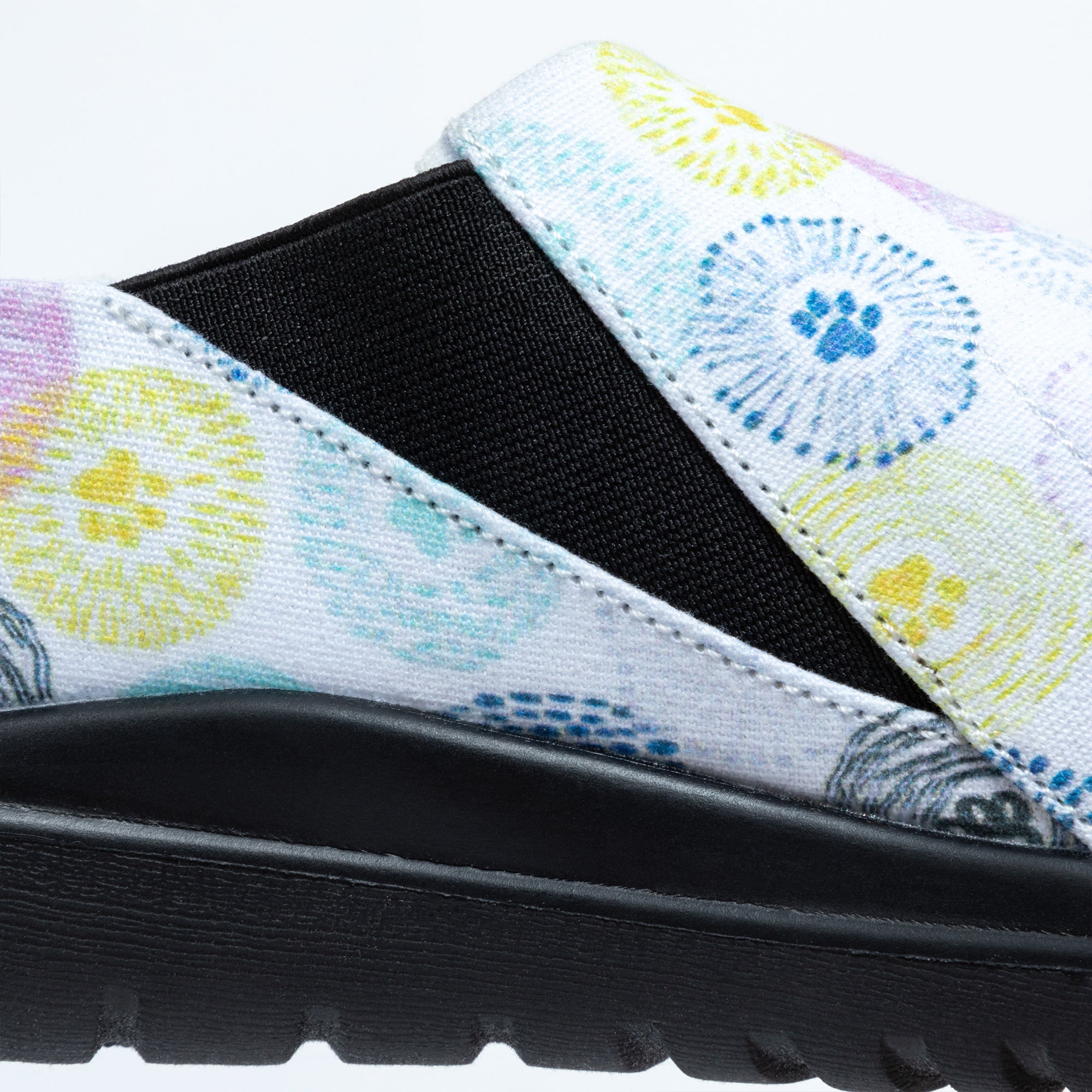 Lightweight Comfort Paw Print Slip-On Shoes、mySite、camillekostekn