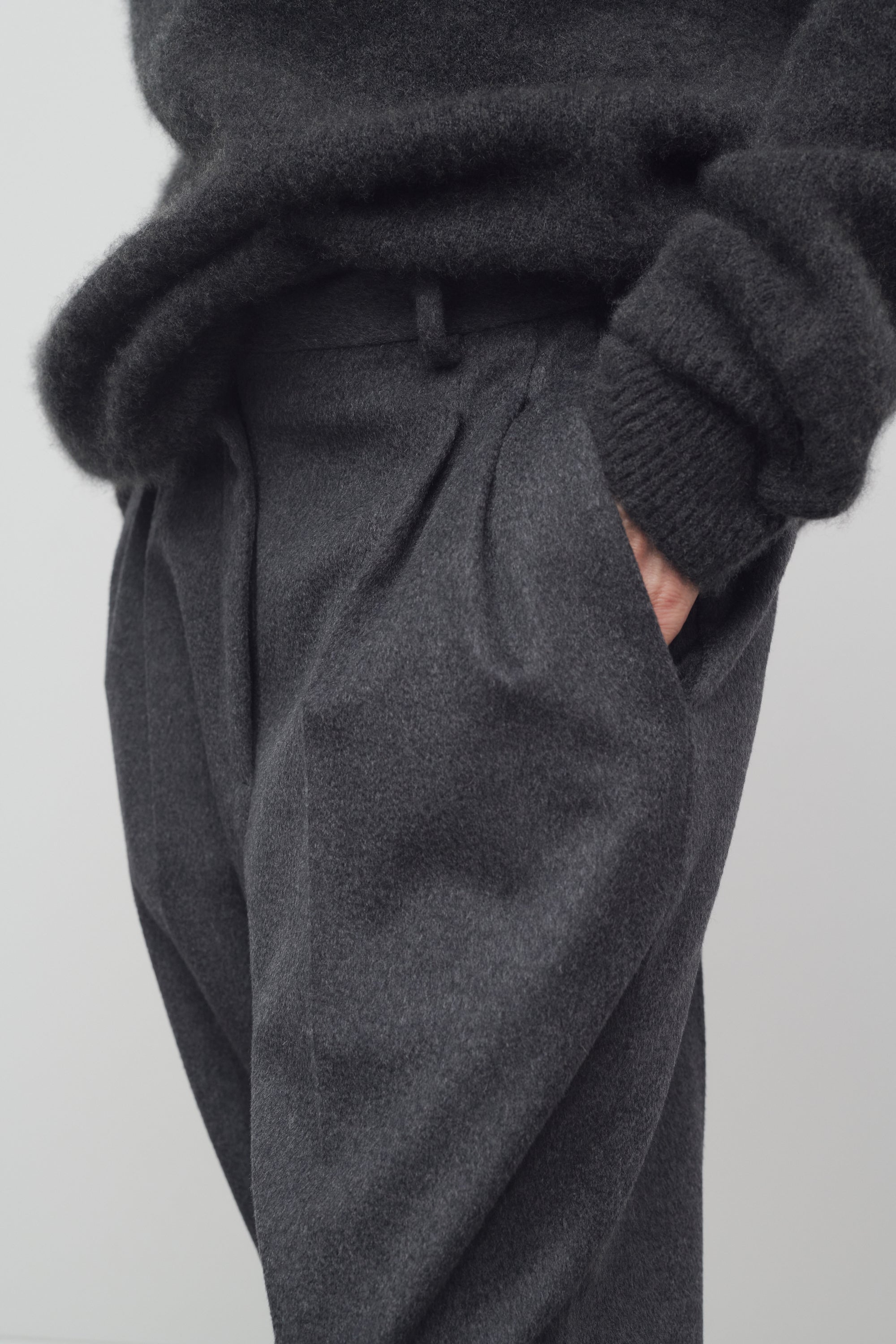 Richelle Pant in Cashmere、mySite、aoinhome