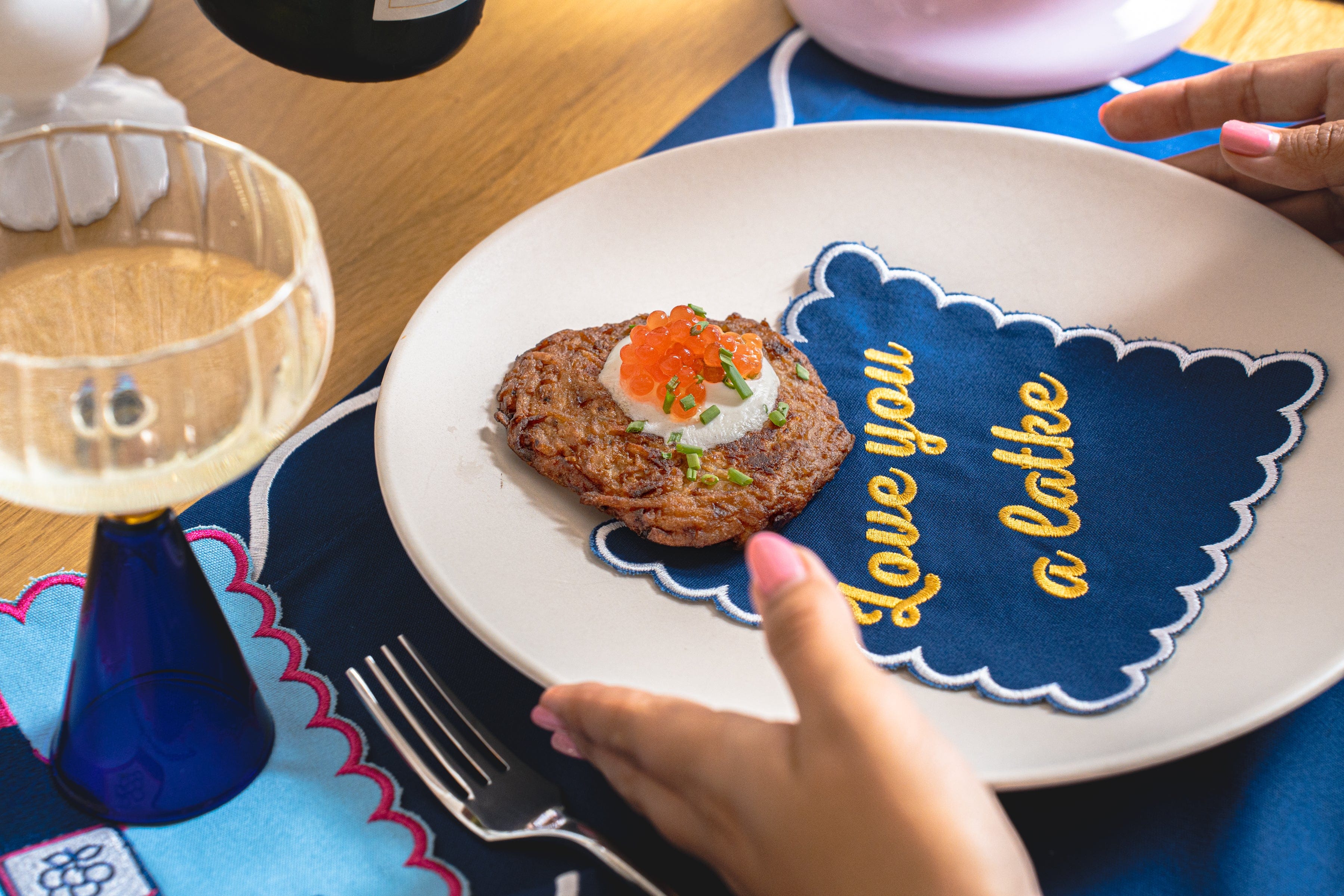 Challah Day Gift Set - (Set of 4 Plates & 4 Cocktail Napkins)、mySite、topwebapps