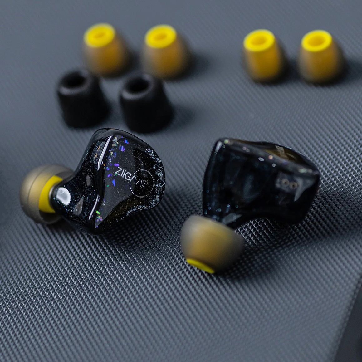  ZiiGaat x Jays Audio - ESTRELLA、mySite、merchandisen