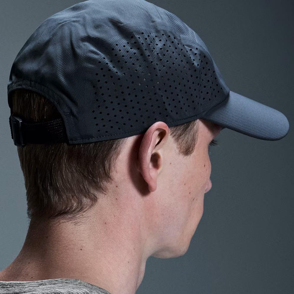 On Lightweight Cap - Navy