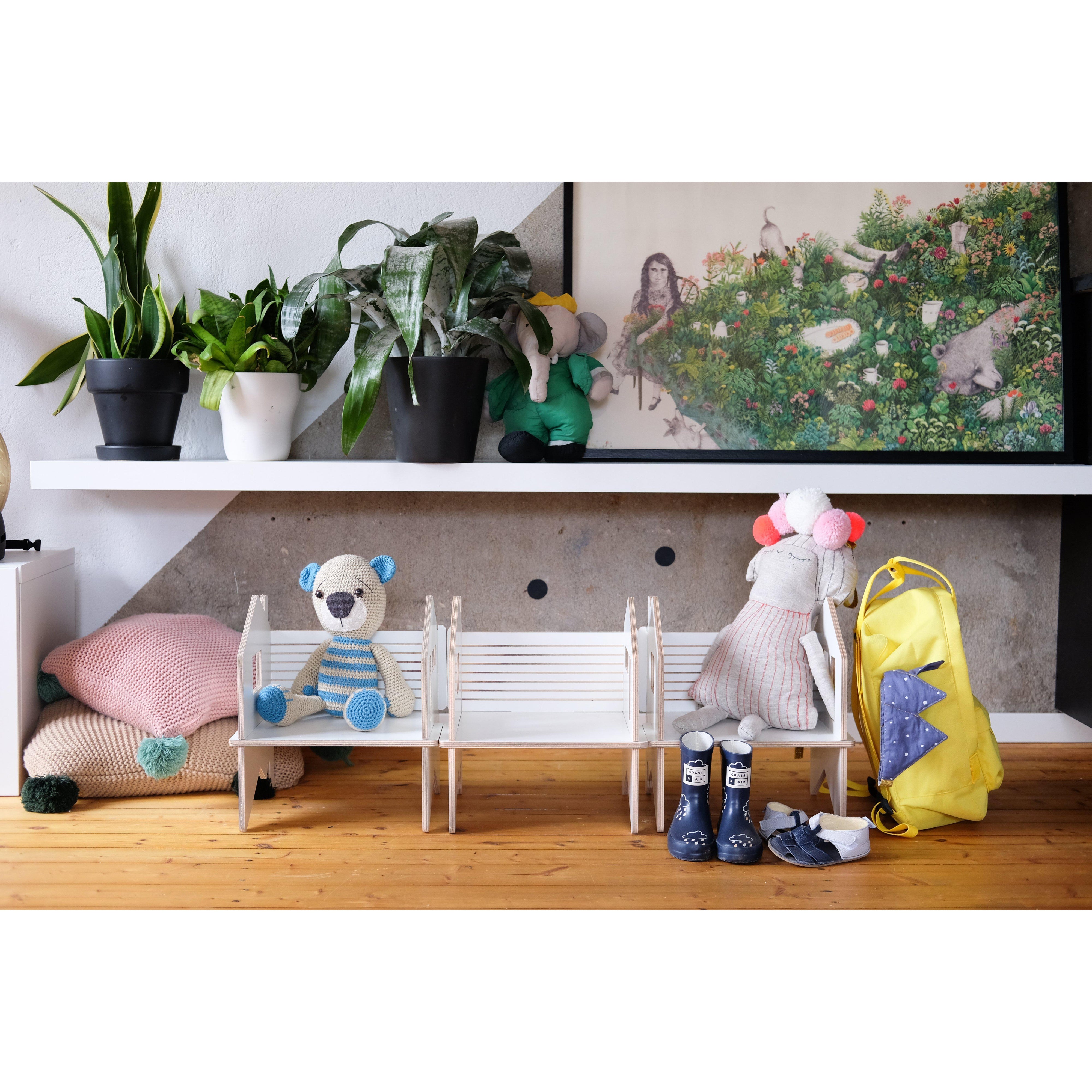 Wooden Kids' Chair Dollhouse Shelf、mySite、gigharbornorthrealestate