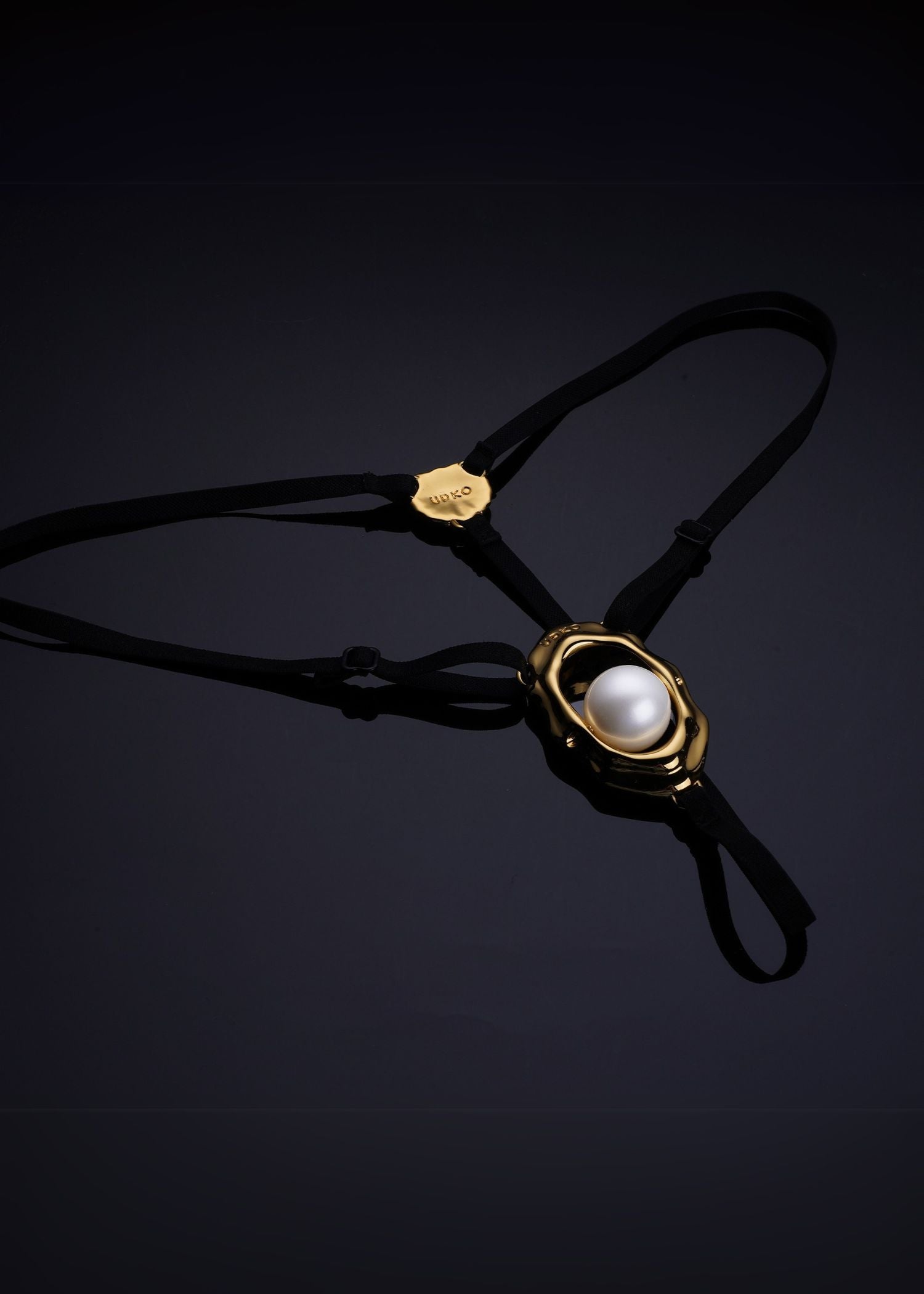  Moist Eyes G-string Clitoral Jewelry with Bead Stimulator、mySite、justintrudeaud