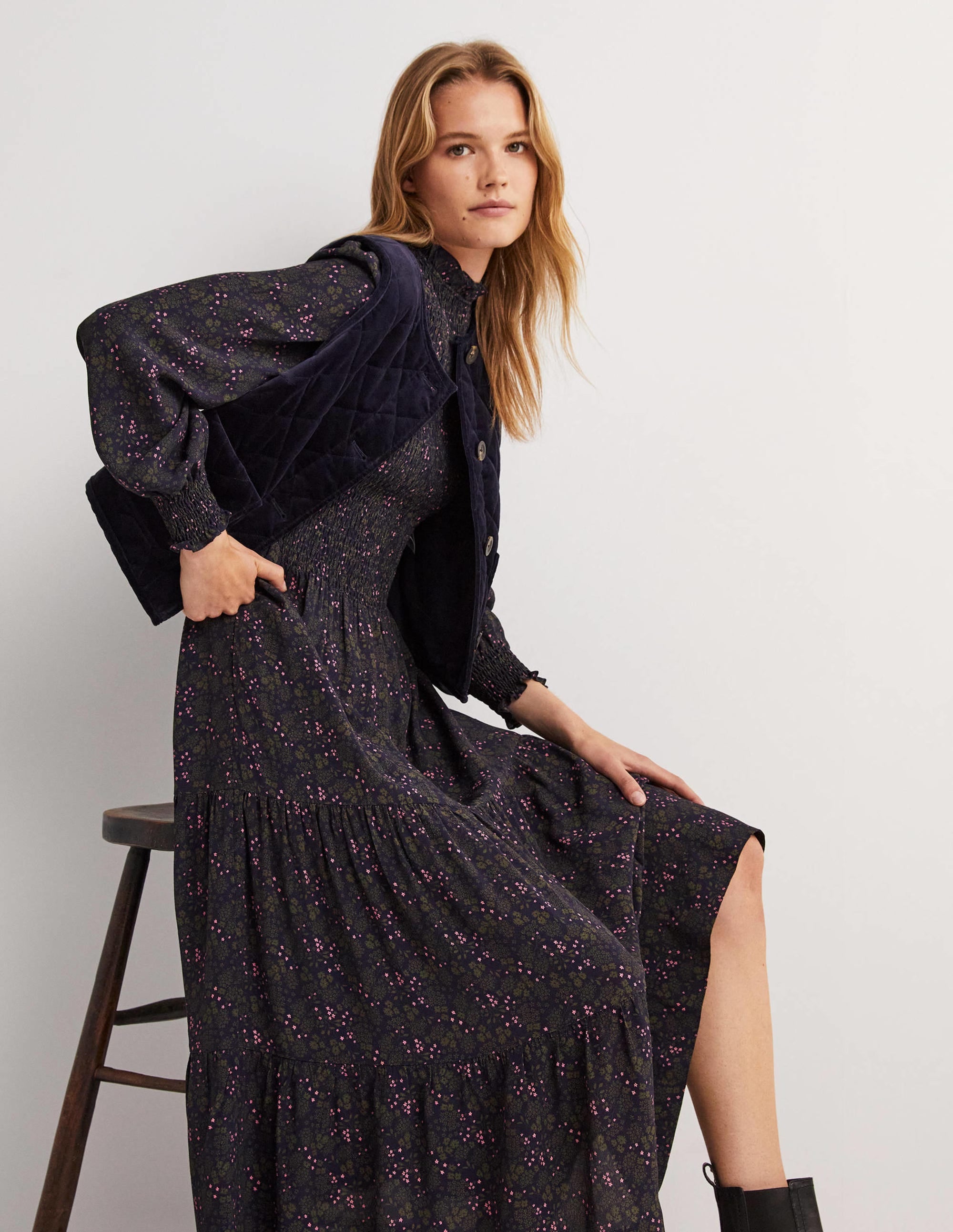  Smocked Tiered Midi Dress-Navy, Prairie Garden、mySite、ashleygrahame