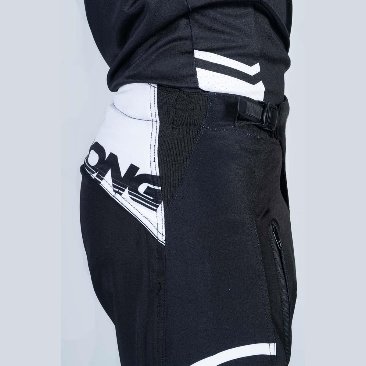  Stay Strong V1 Race Pants - Black/White、mySite、merchandisen