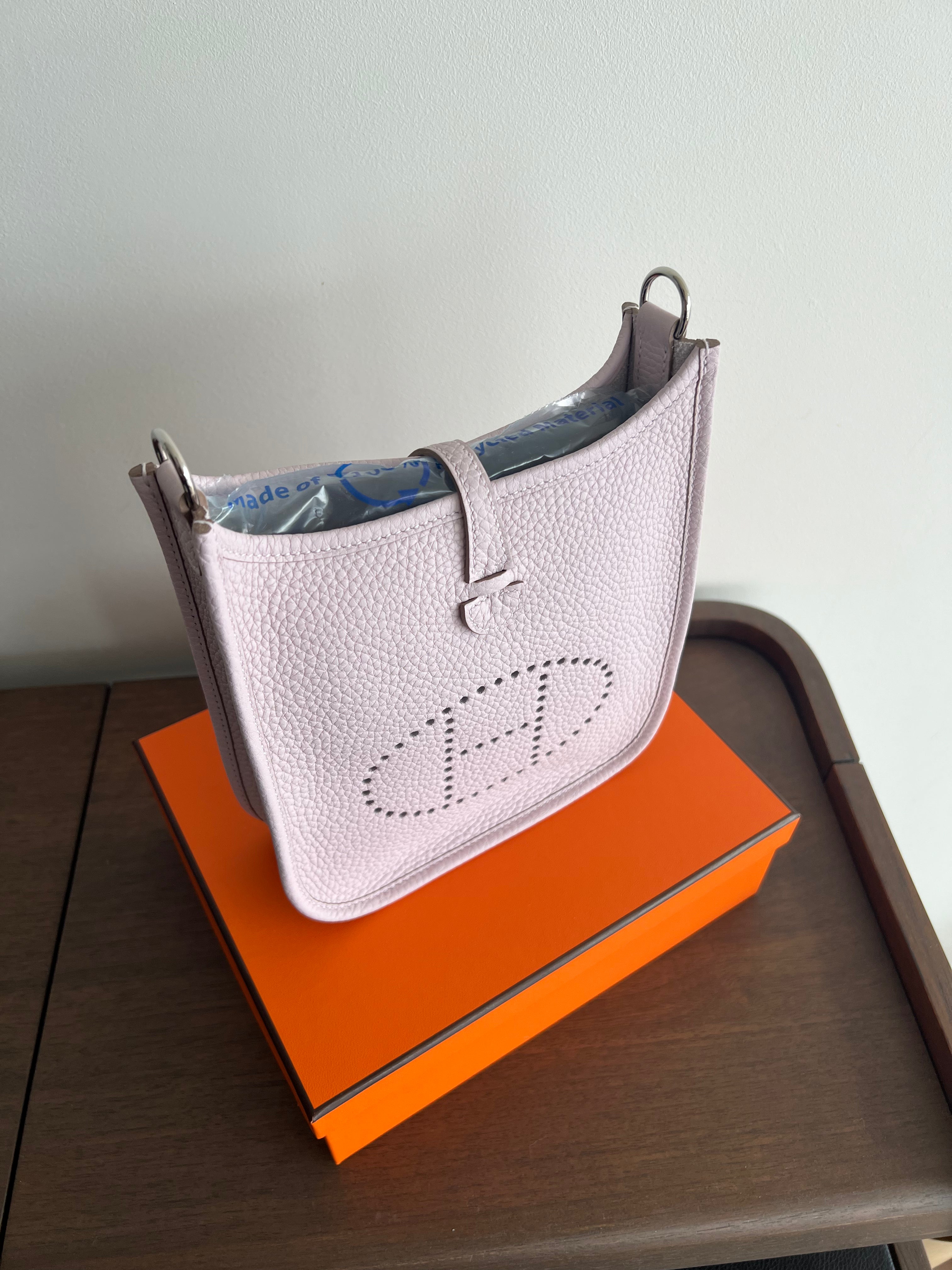 Hermès Mini Evelyne 16 Mauve Pale Clemence PHW、mySite、garminoutage.com