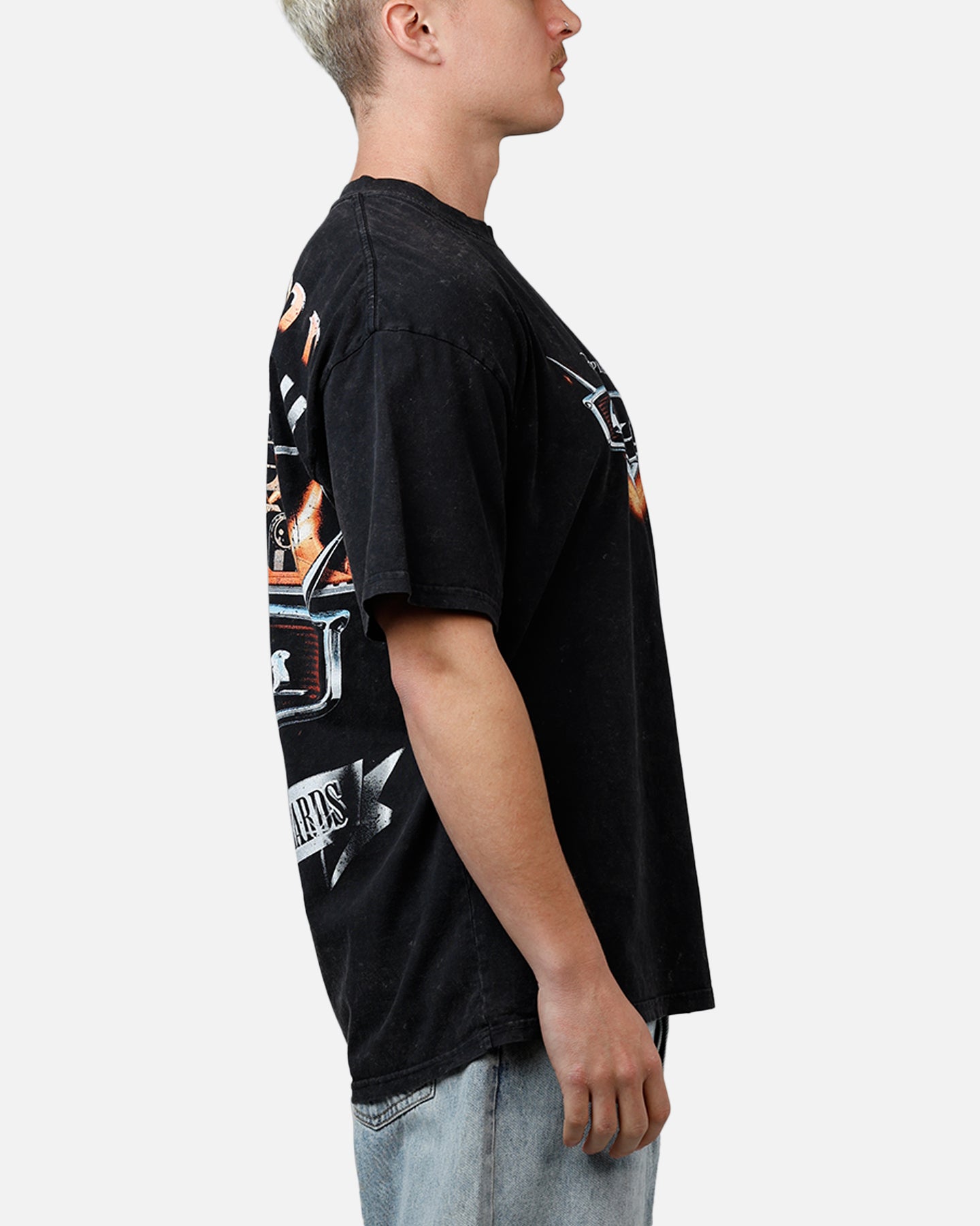 {product_title} - {shop_name}