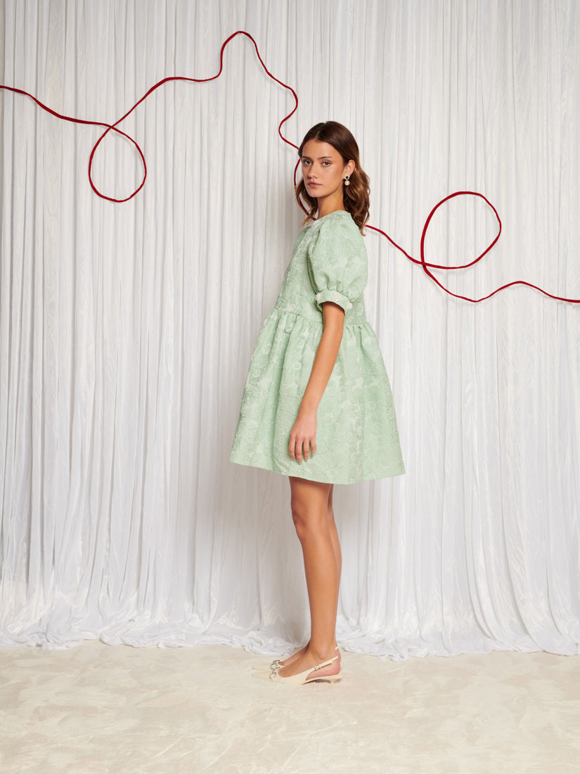 {product_title} - {shop_name}