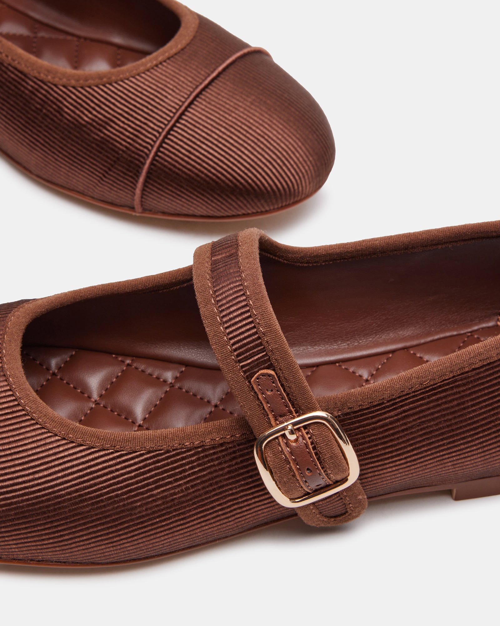 DORY BROWN、mySite、gtrtttuynbv