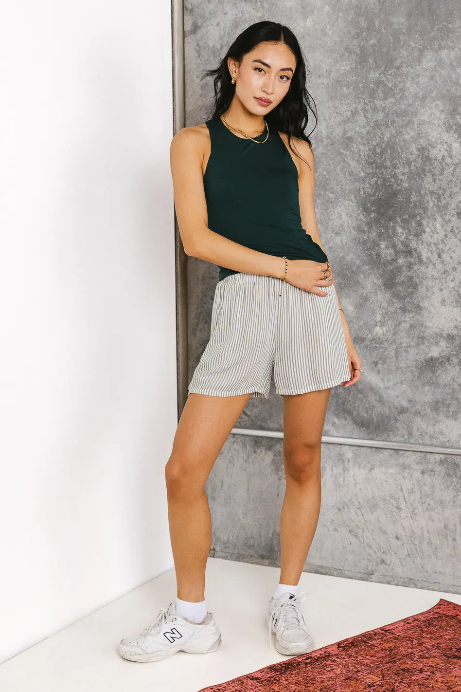 {product_title} - {shop_name}