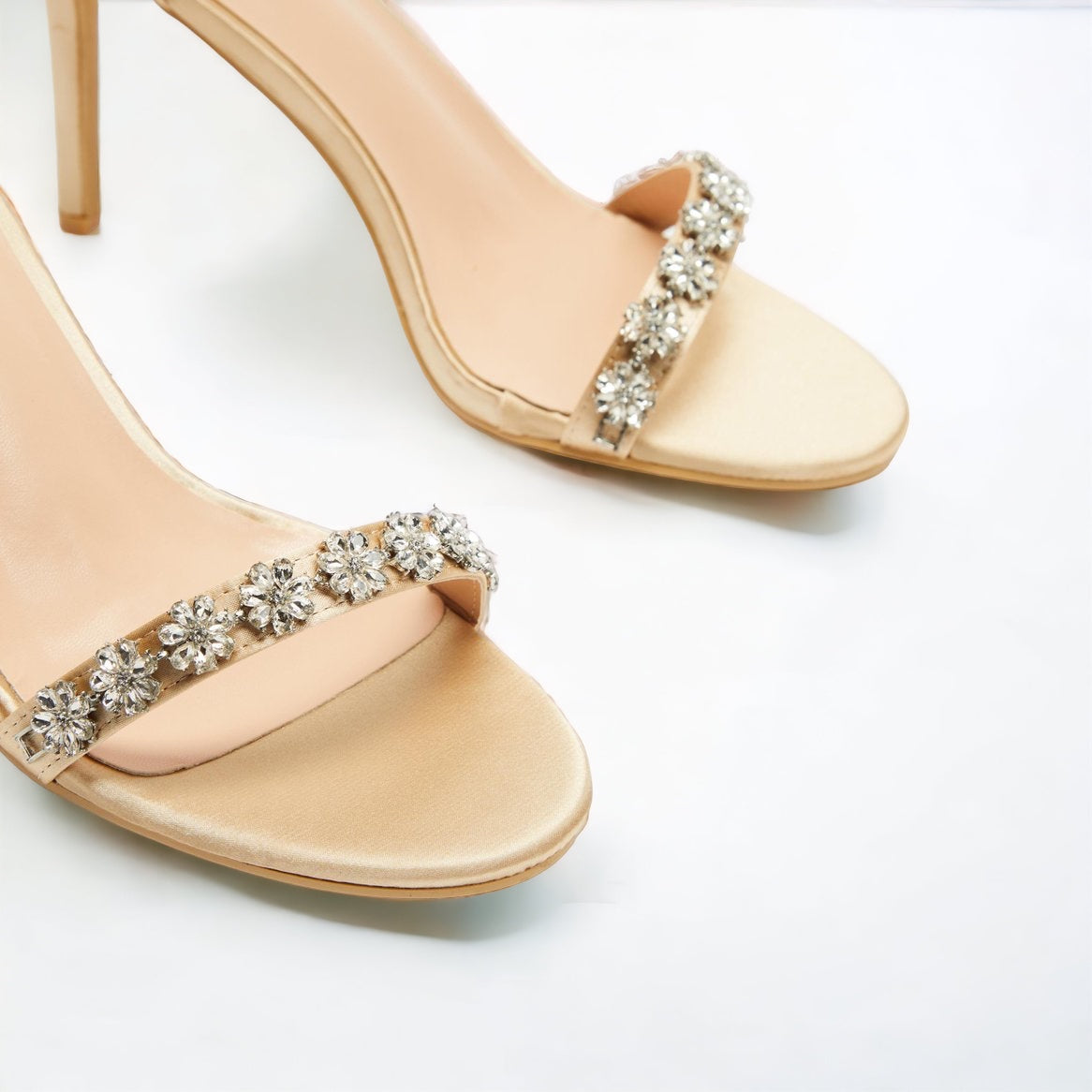  Dusty: Beige Crystal Strap Heels、mySite、merchandisen