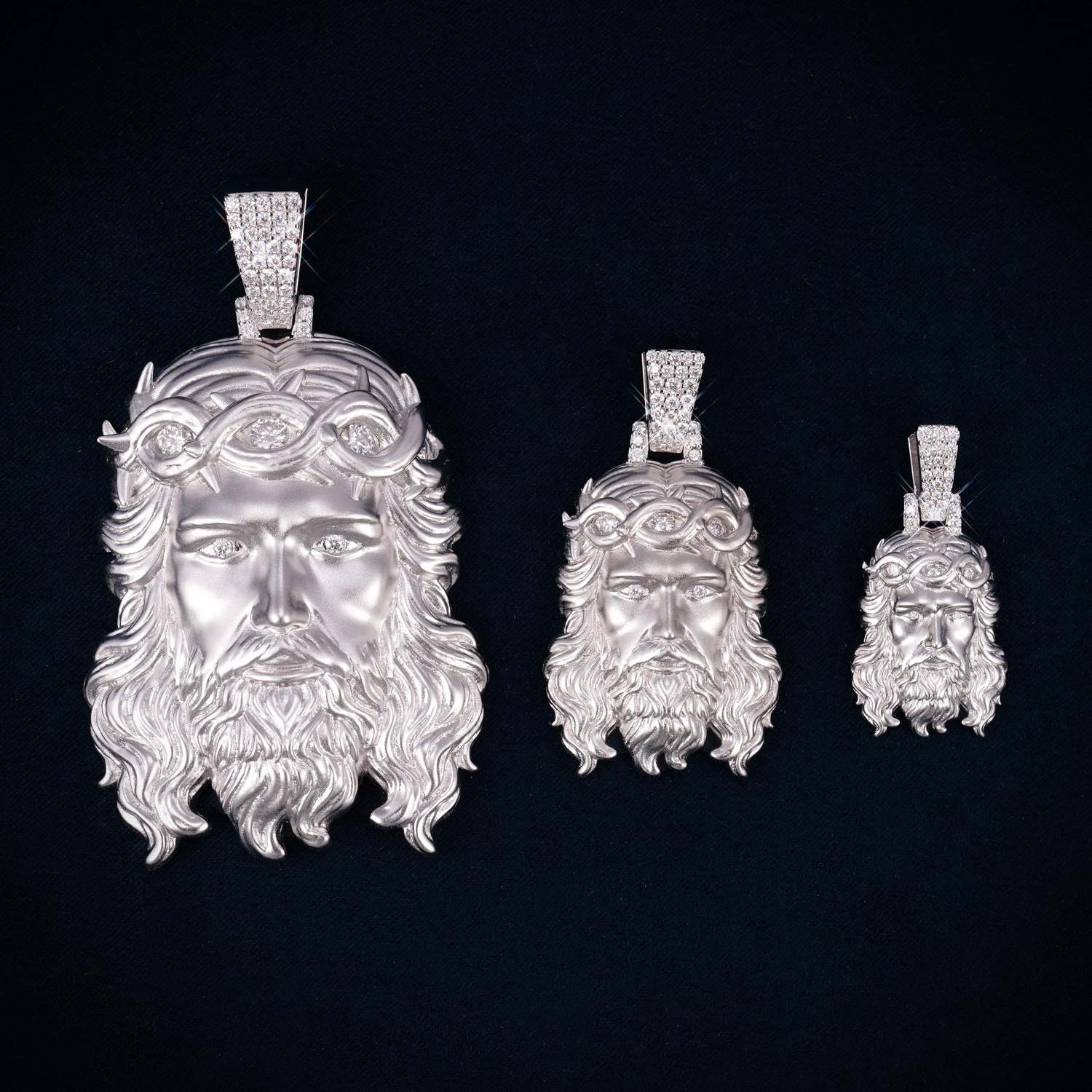 Moissanite Infinity Jesus Pendant 14K Gold、mySite、hinf8tx79