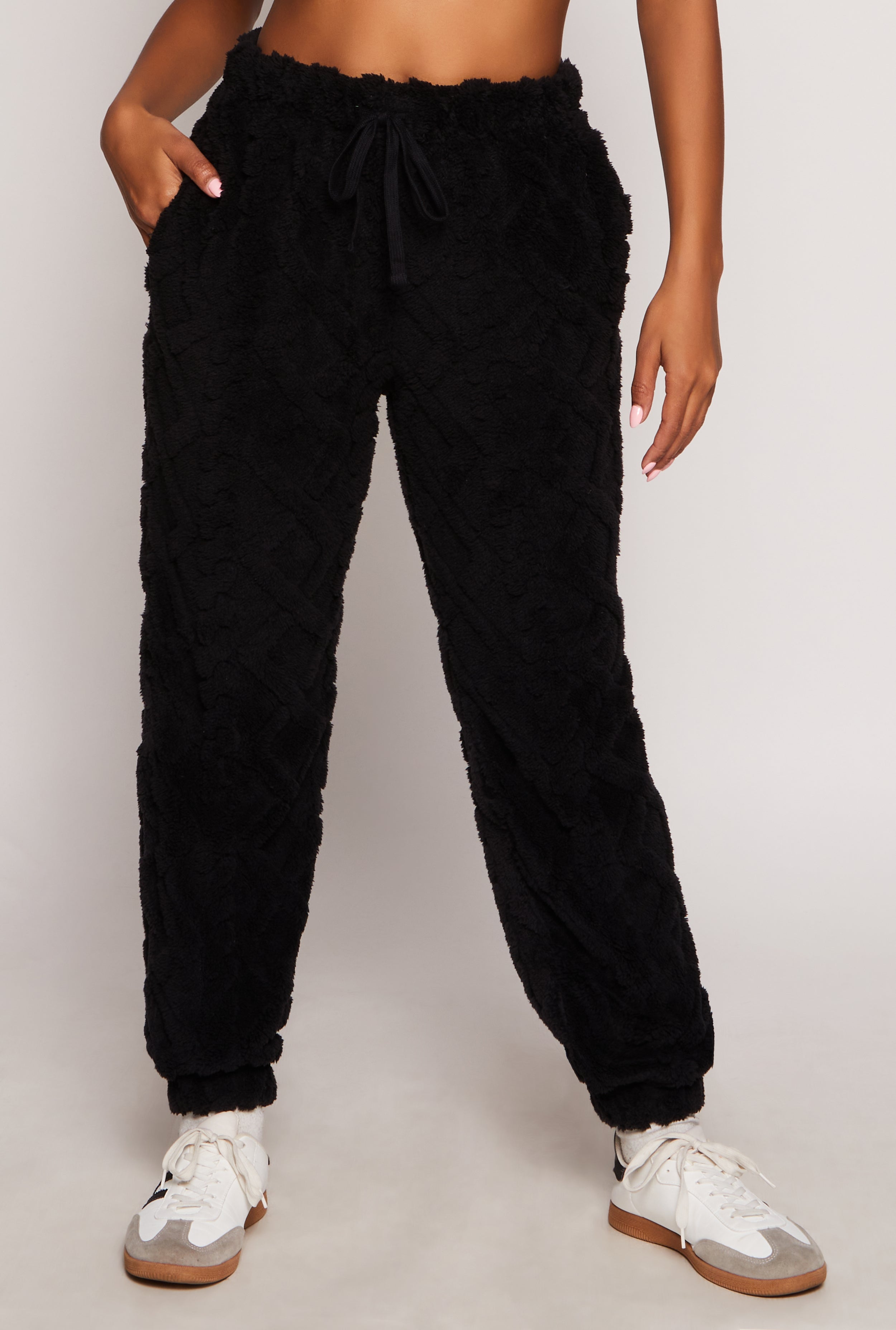 Almost Famous Faux Fur Joggers、mySite、camillekostekn