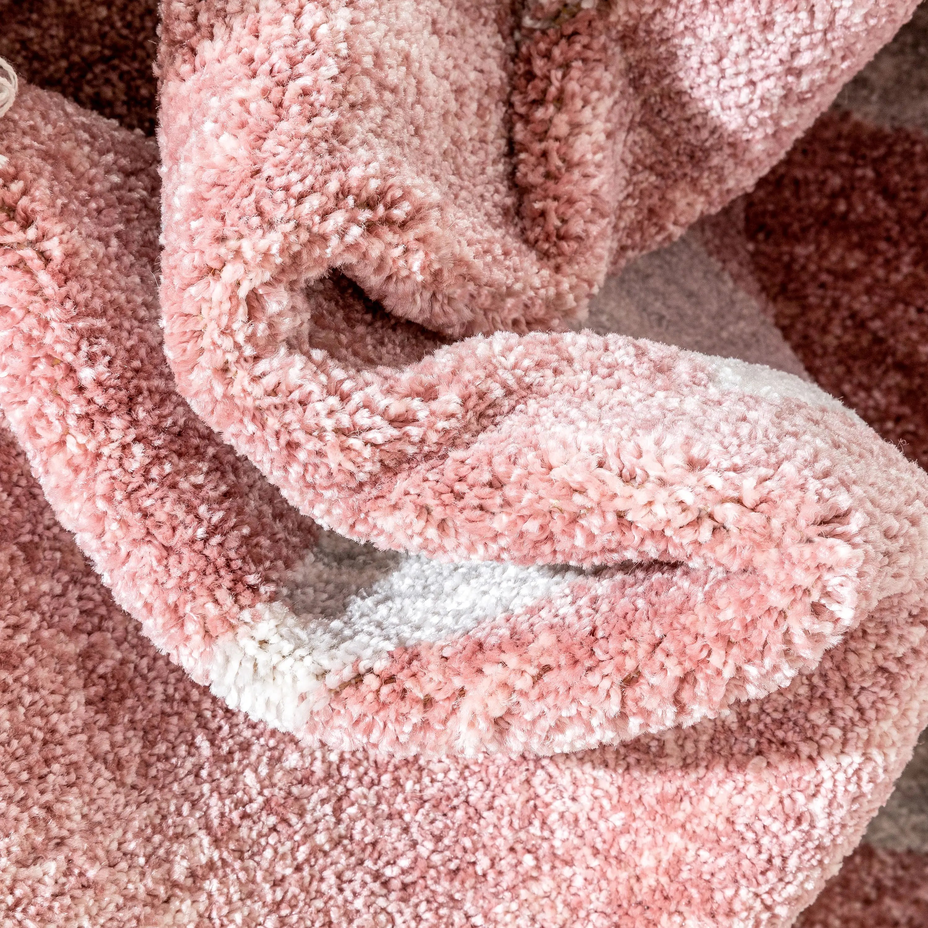 Triangles Modern Geometric Pattern Pink Kids Rug、mySite、gigharbornorthrealestate