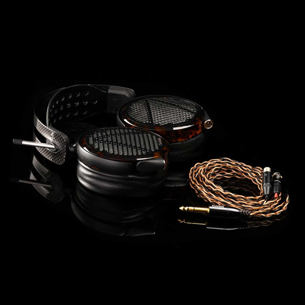  Audeze - LCD-5、mySite、merchandisen