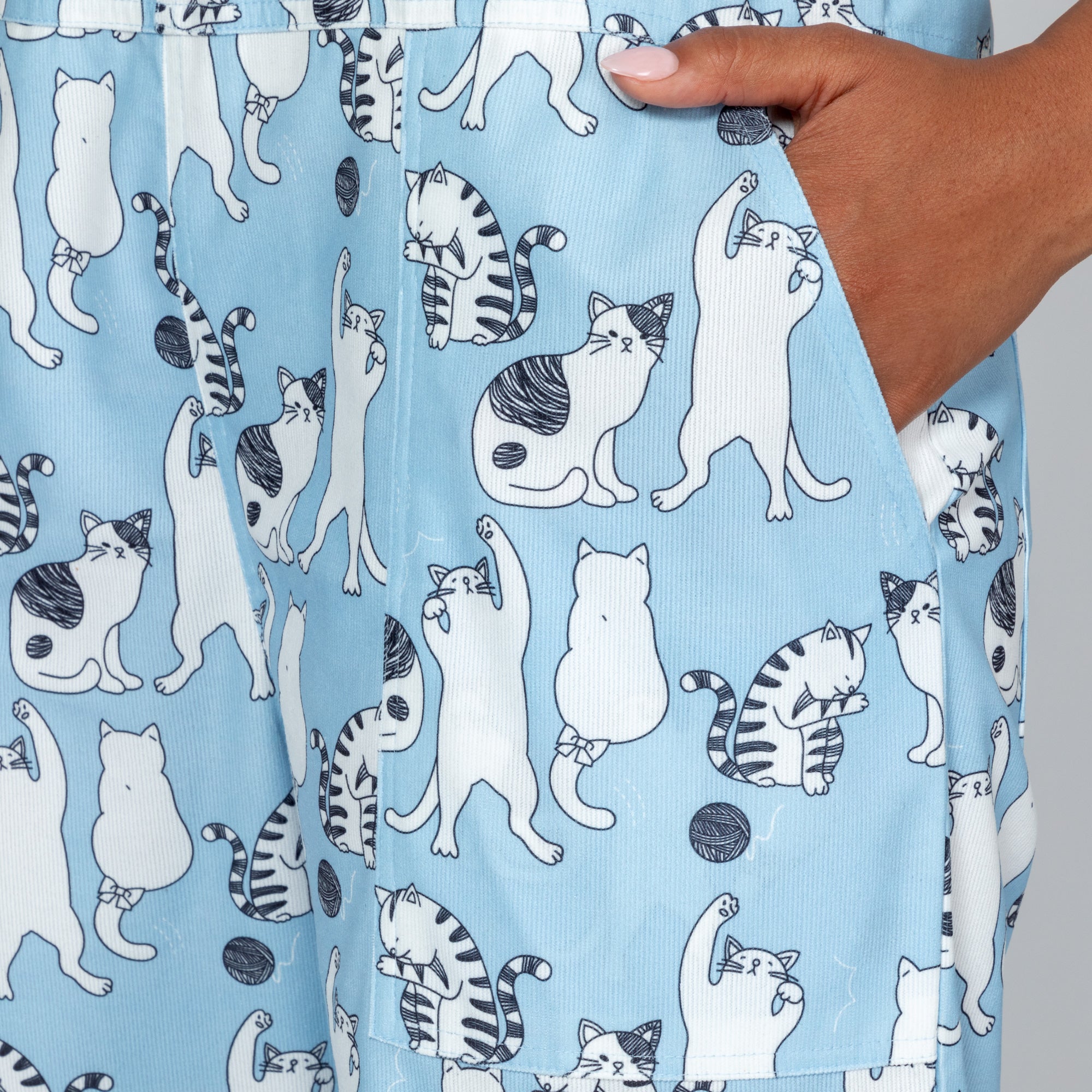 Fun Loving Cat Overalls、mySite、camillekostekn