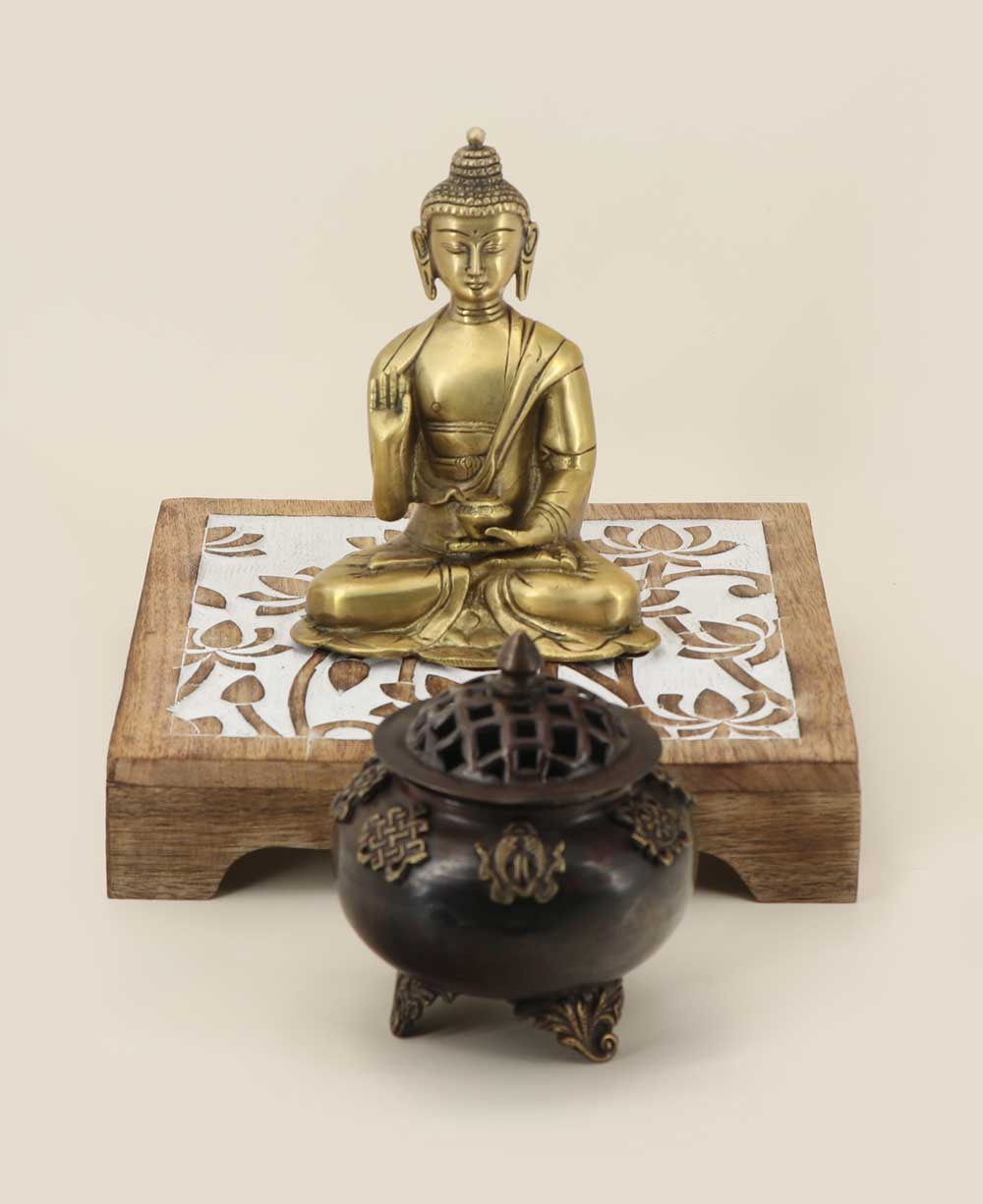Fairtrade Sustainable Wood Lotus Risers And Statue Stands、mySite、topwebapps