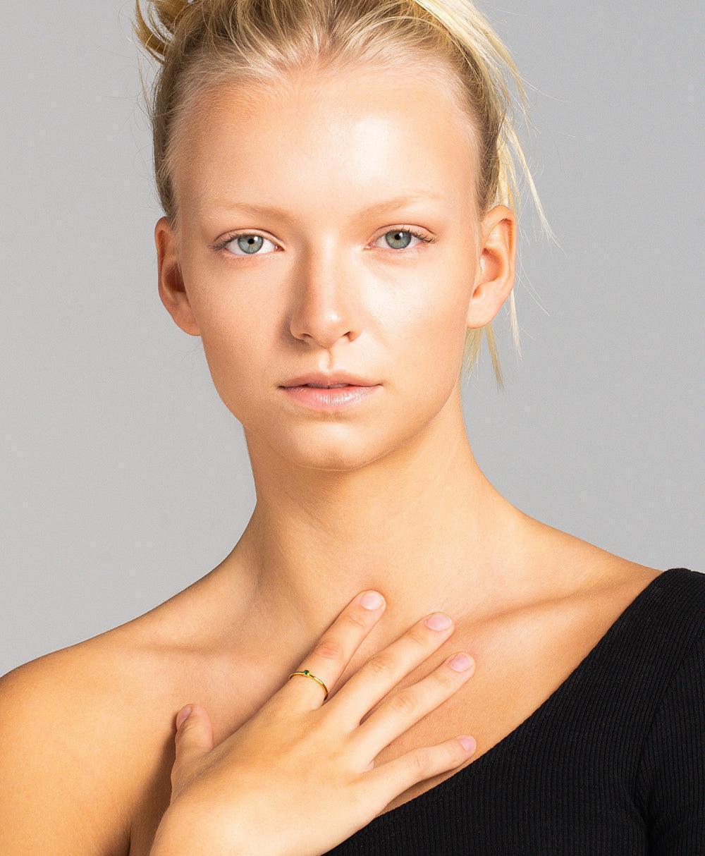  Rosa Ring Emerald 18ct Gold Plated