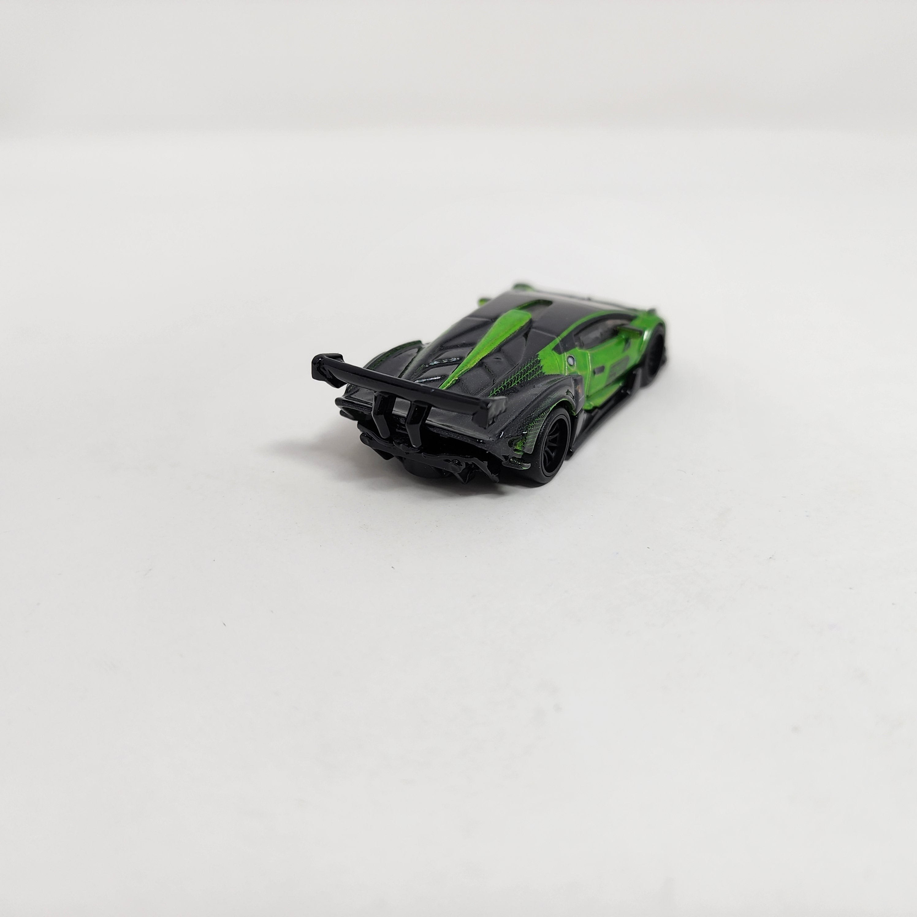 Lamborghini Essenza SCV12 * Green * 1:64 scale Loose Diecast Hot Wheels、mySite、hgirdovlk