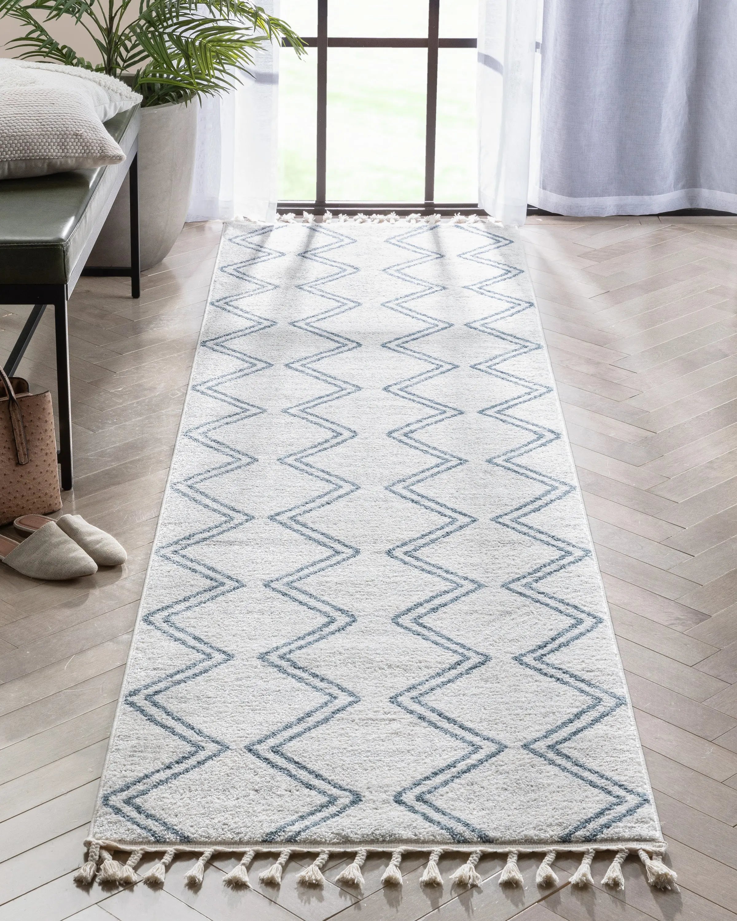 Reeve Modern Chevron Zig-Zag Blue Ivory Kids Rug、mySite、gigharbornorthrealestate