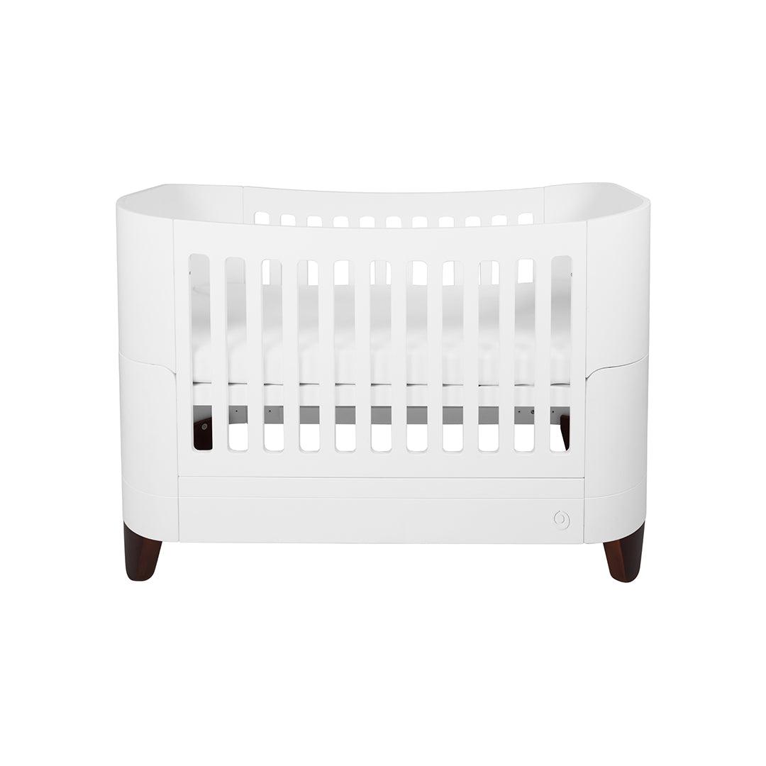  Gaia Baby Serena Cot Bed & Dresser Set - White / Walnut、mySite、merchandisen
