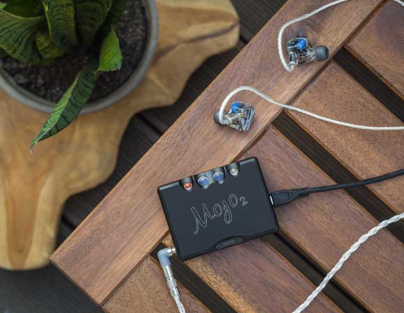 Headphone-Zone-Chord-Mojo 2