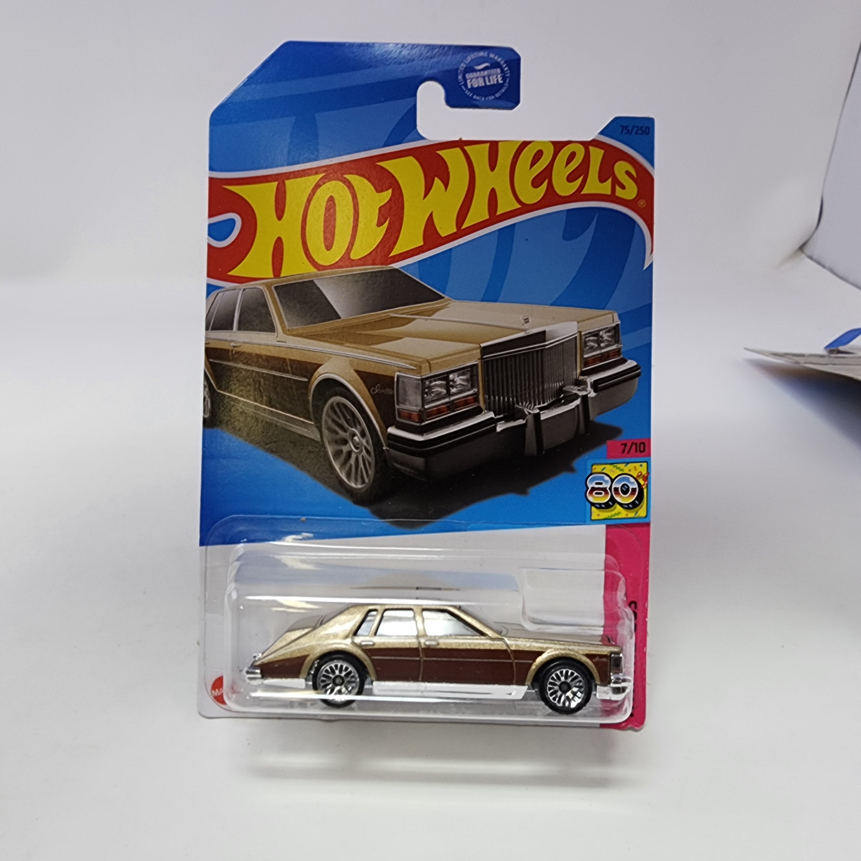 '82 Cadillac Seville #75 * Gold * Hot Wheels 2023、mySite、hgirdovlk