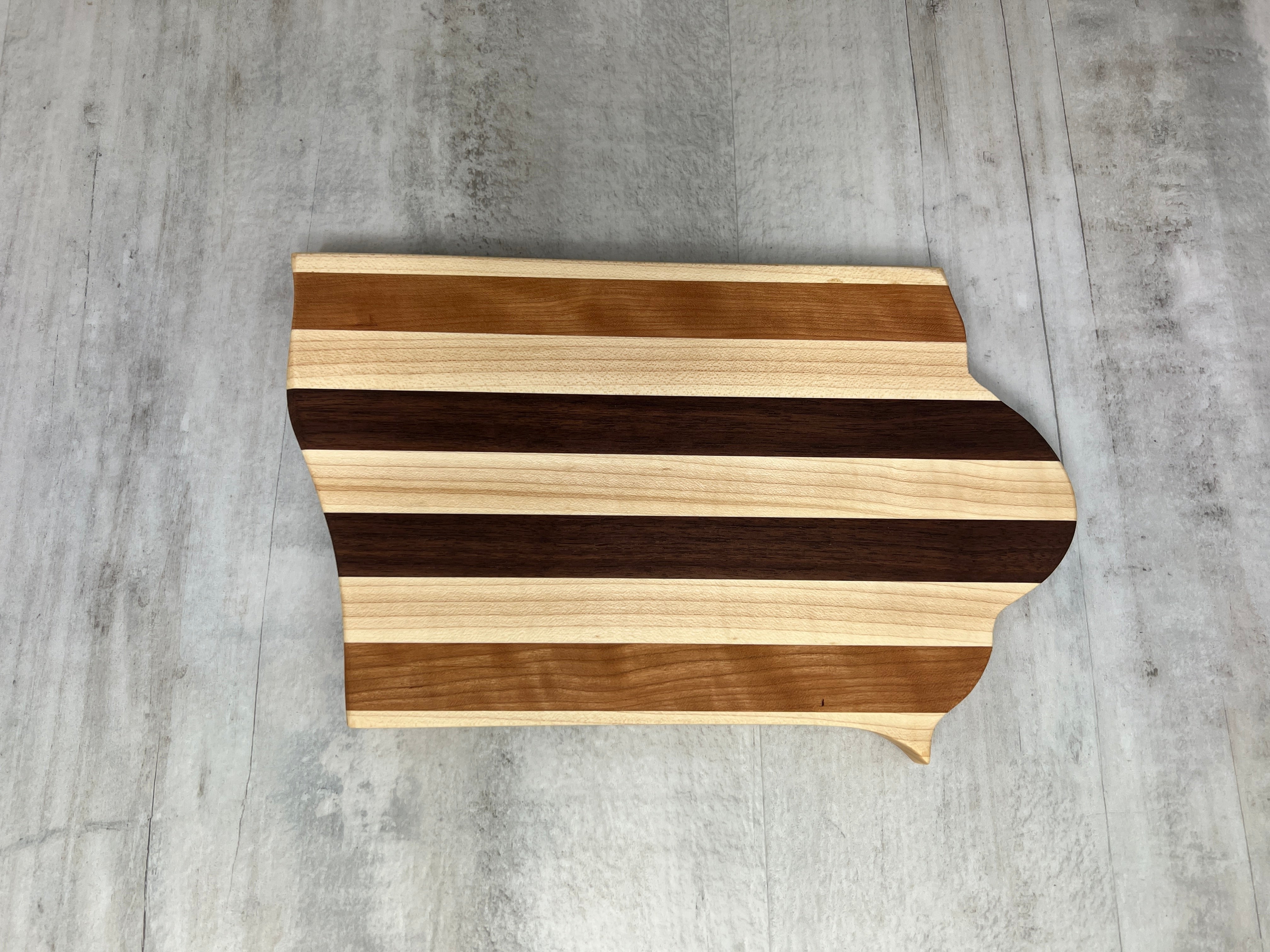 Iowa Shaped Wooden Cutting Board、mySite、garagedoors4me