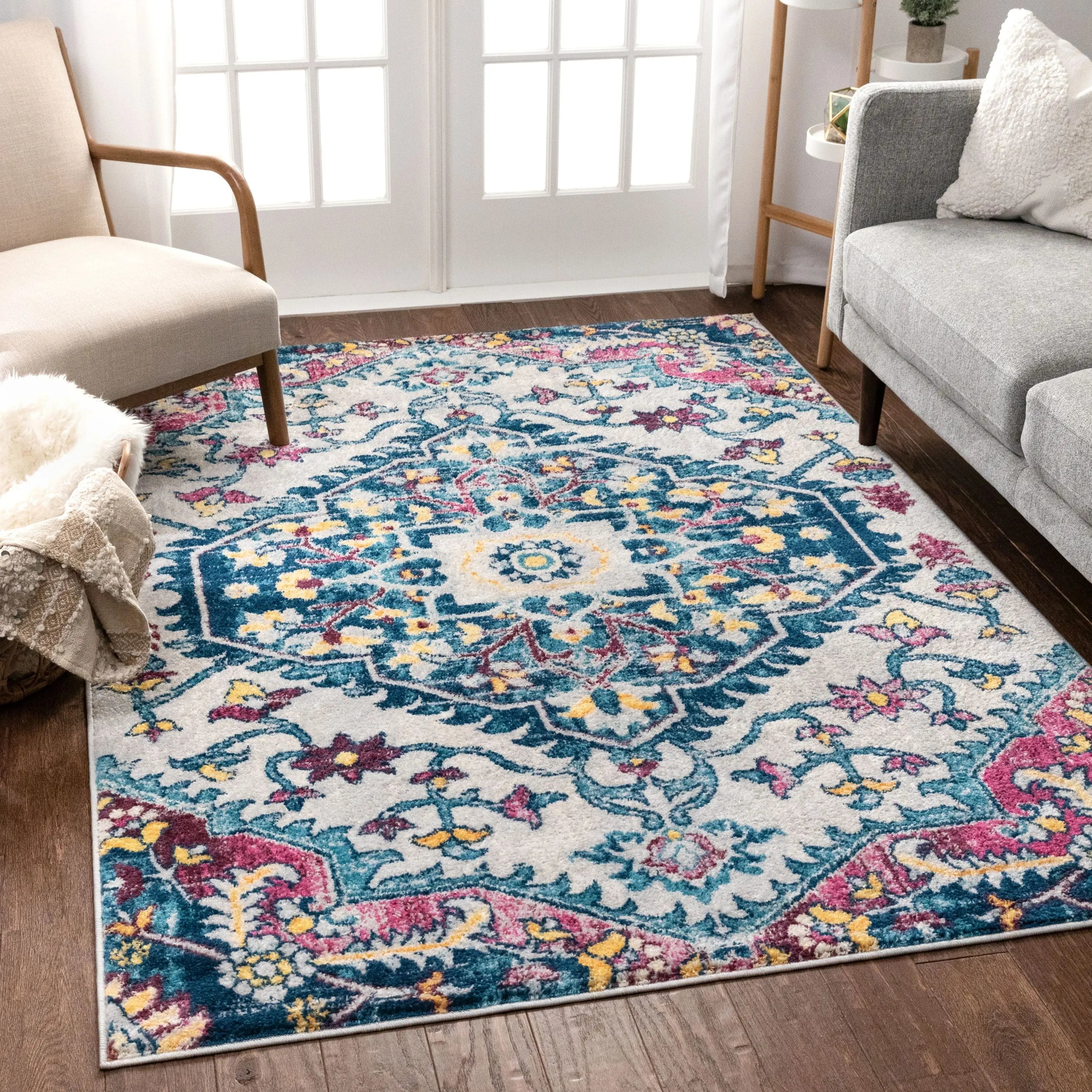 Gwendolyn Multi Bohemian Oriental Medallion 5'3 x 7'3 Rug、mySite、gigharbornorthrealestate