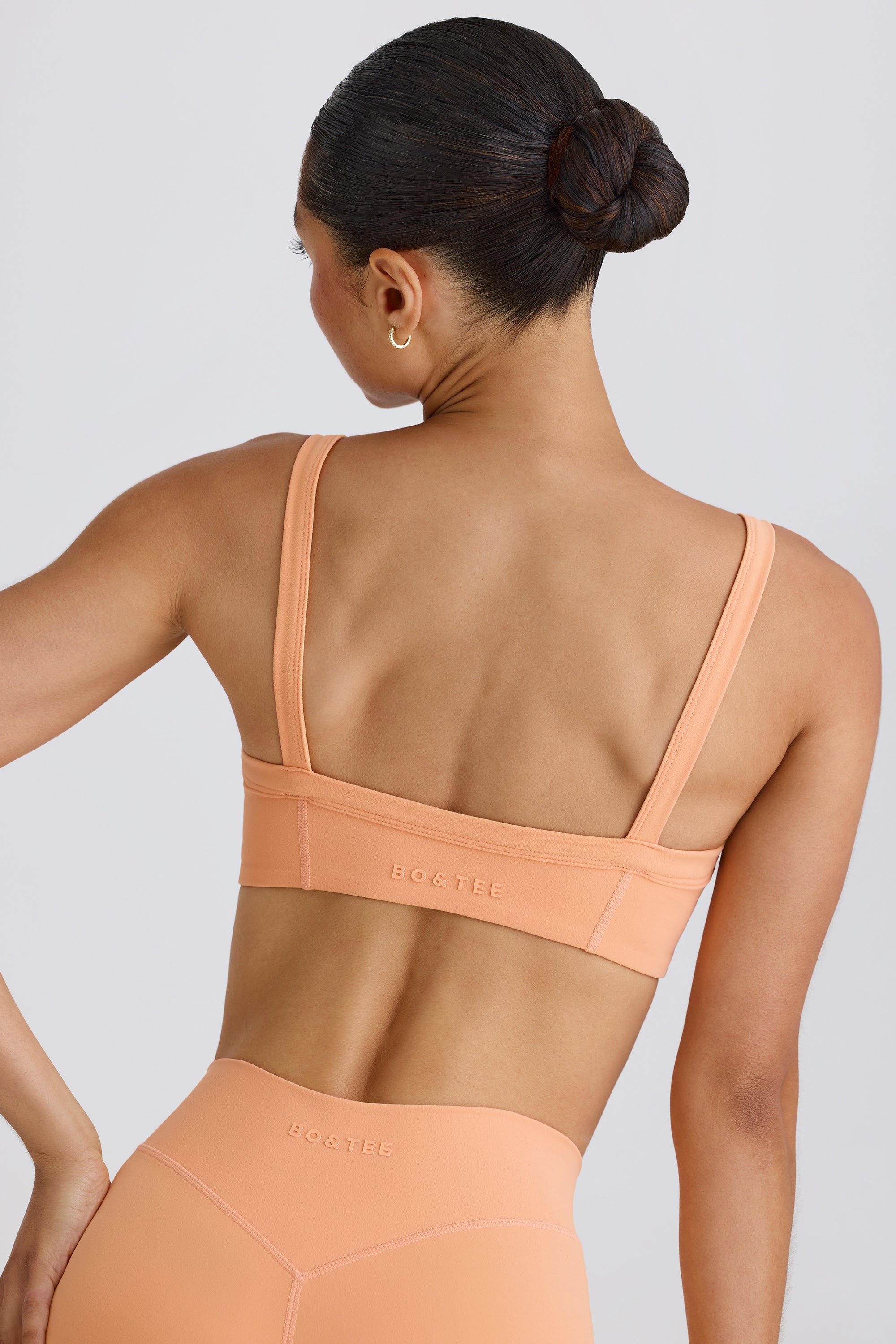Soft Active Contrast-Trim Sports Bra in Peach、mySite、solidvoid