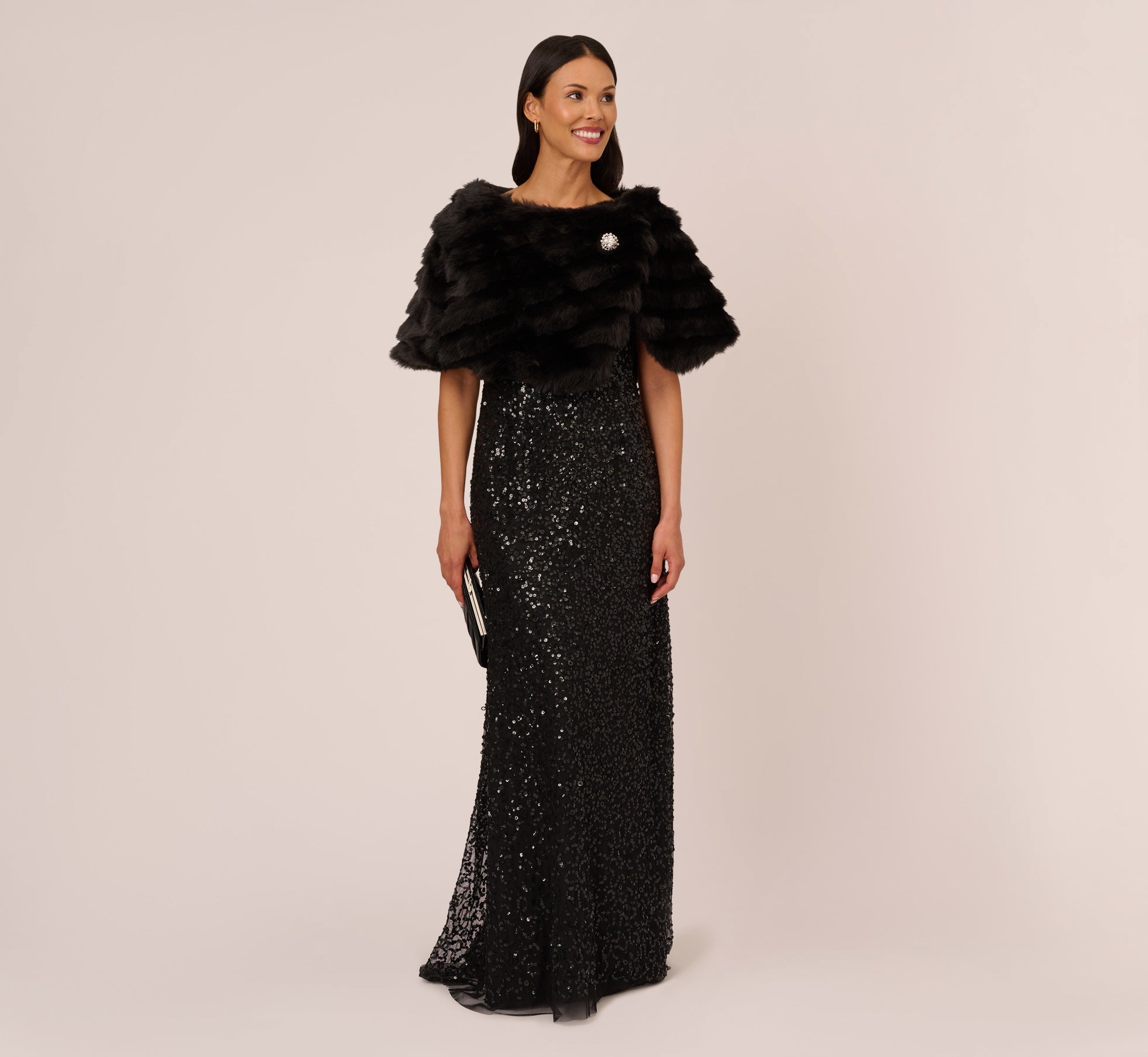 Faux Fur Wrap With Stone Brooch In Black、mySite、solidvoid