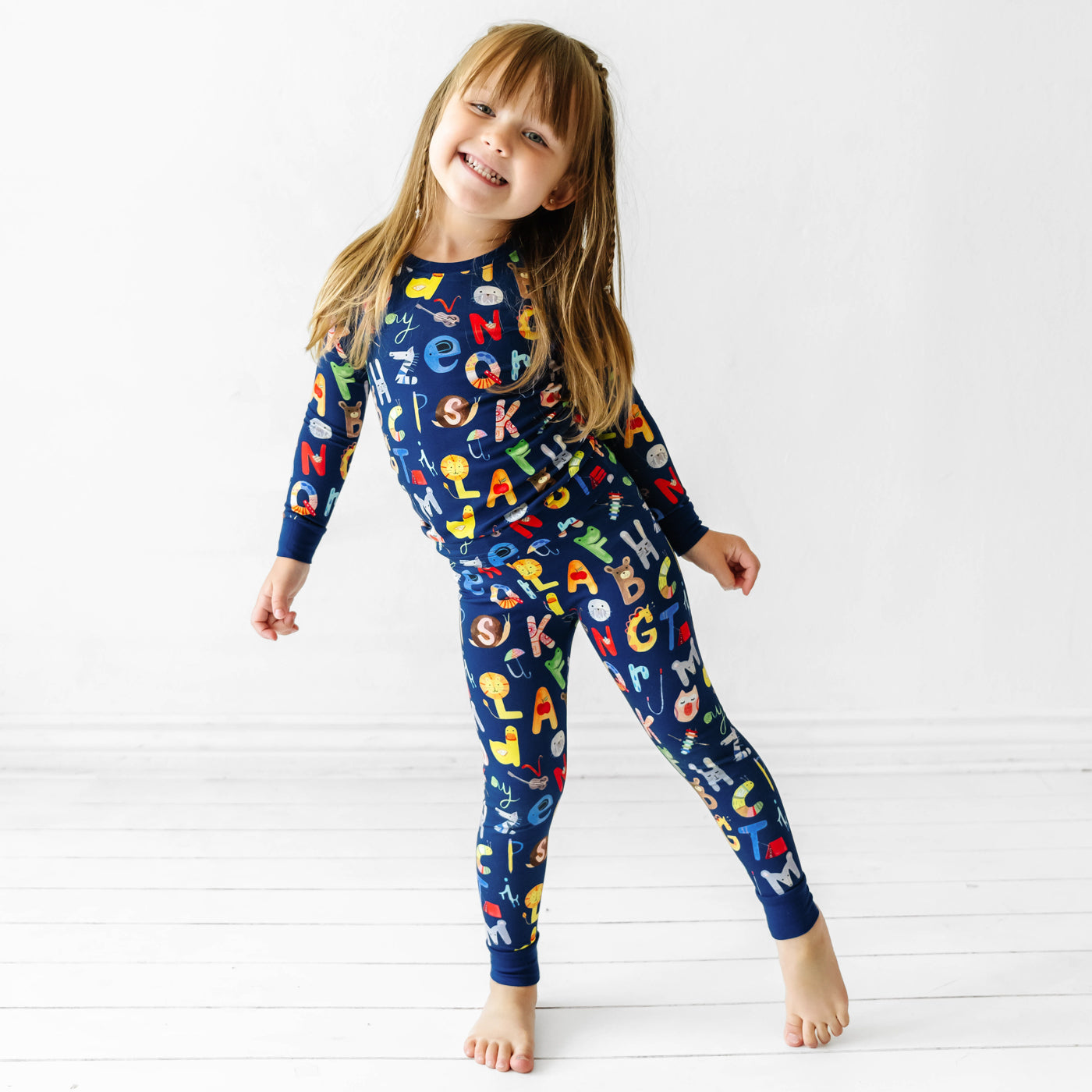 Navy Alphabet Friends Two-Piece Pajama Set、mySite、g9winljtr