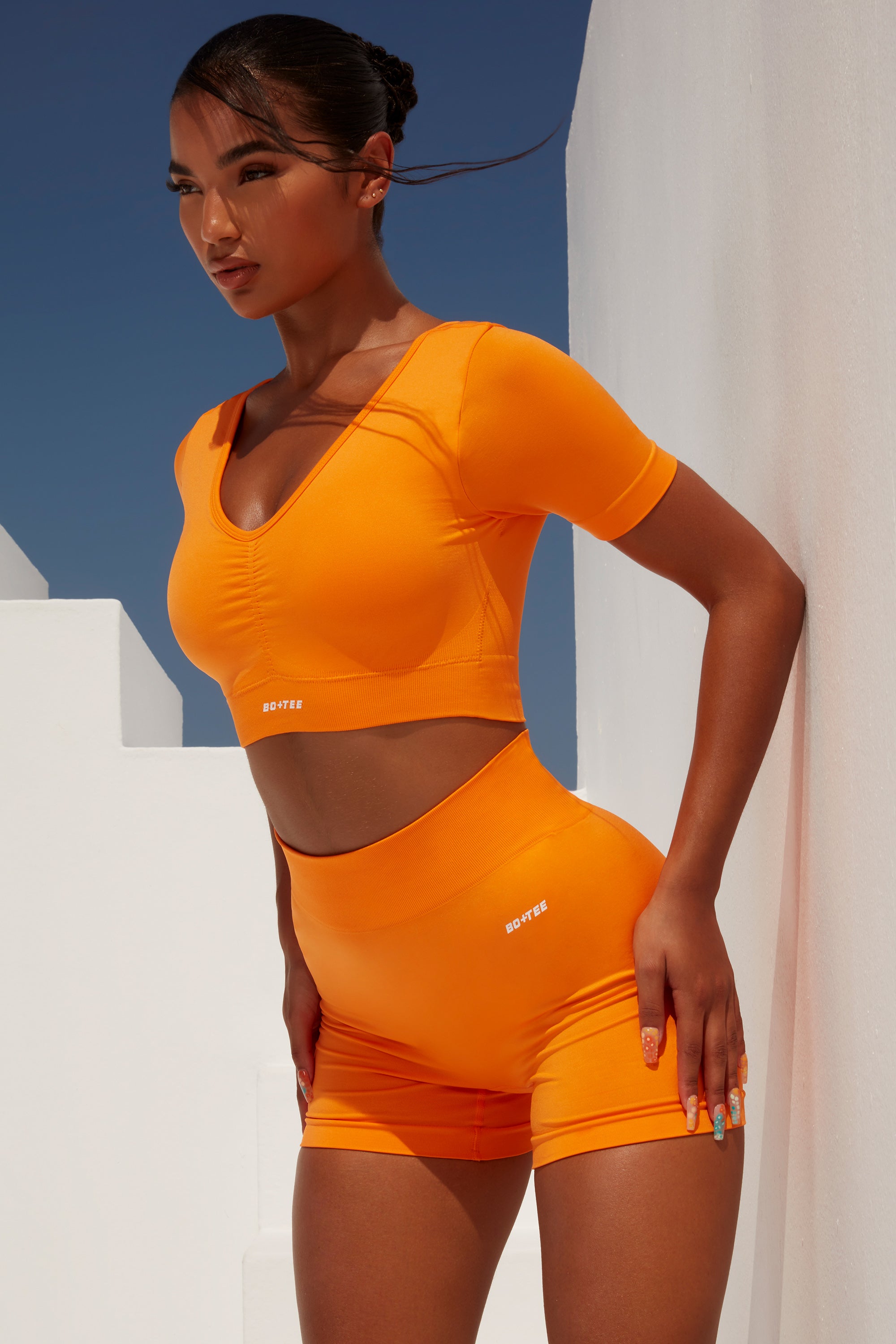  Gradient Scoop Neck Ruched Crop Top in Orange、mySite、sugarbowlscore