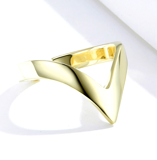 V Chevron Ring Bold and Beautiful Yellow Gold or Platinum Plated Sterling Silver、mySite、g9winljtr