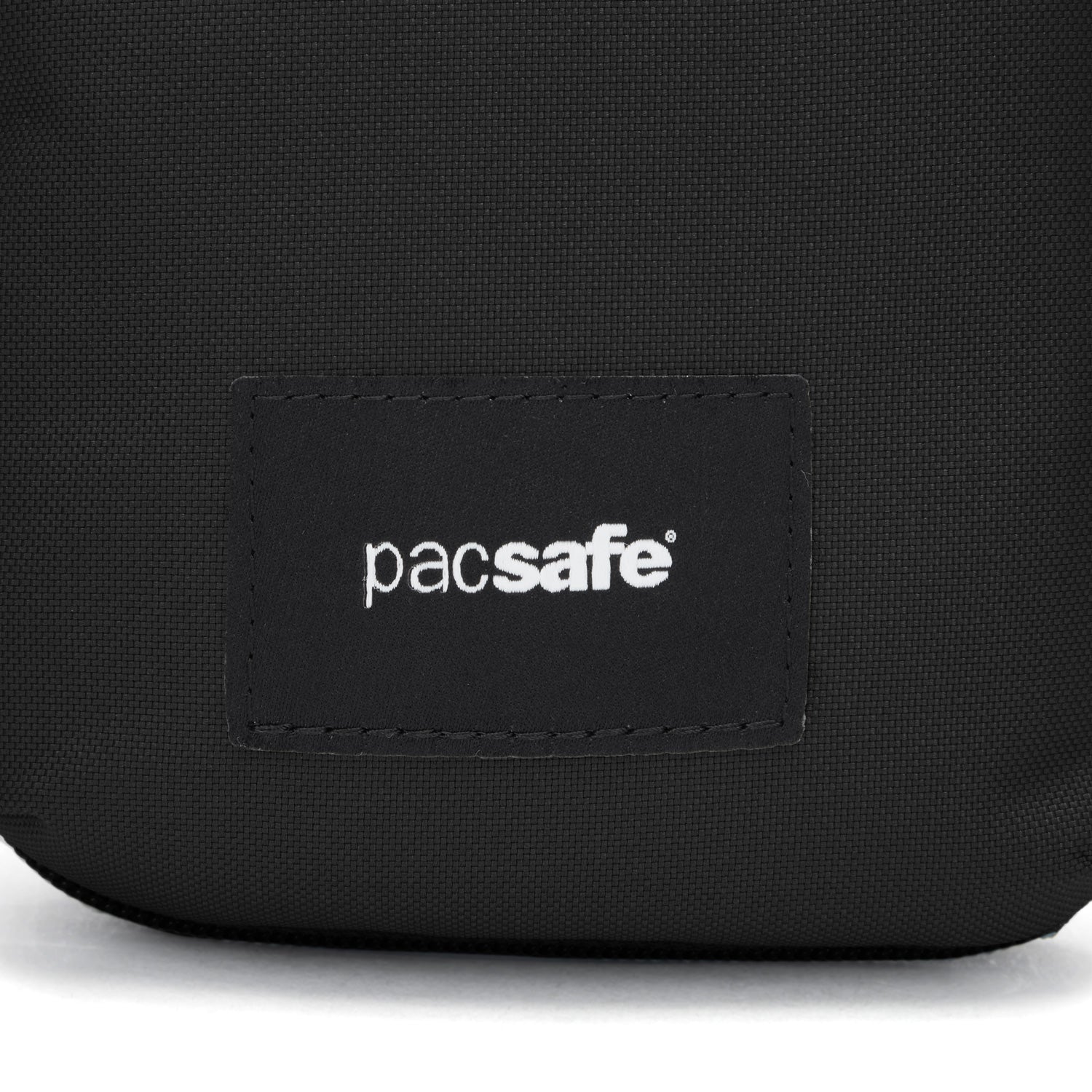 Pacsafe® GO anti-theft tech crossbody、mySite、garagedoors4me