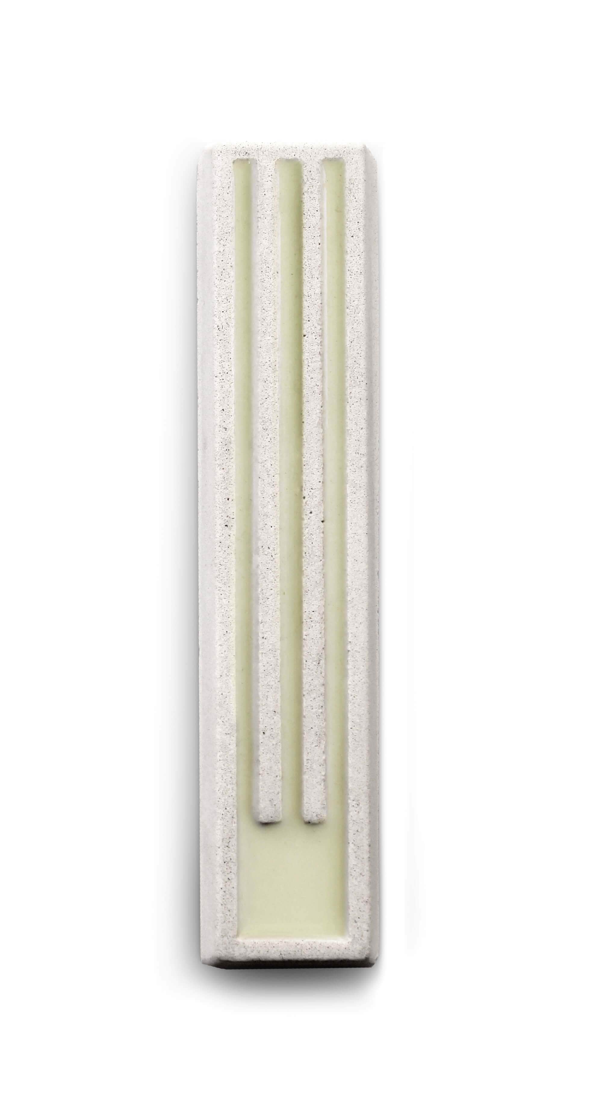 Long Shin Concrete Mezuzah in White and White by ceMMent、mySite、topwebapps
