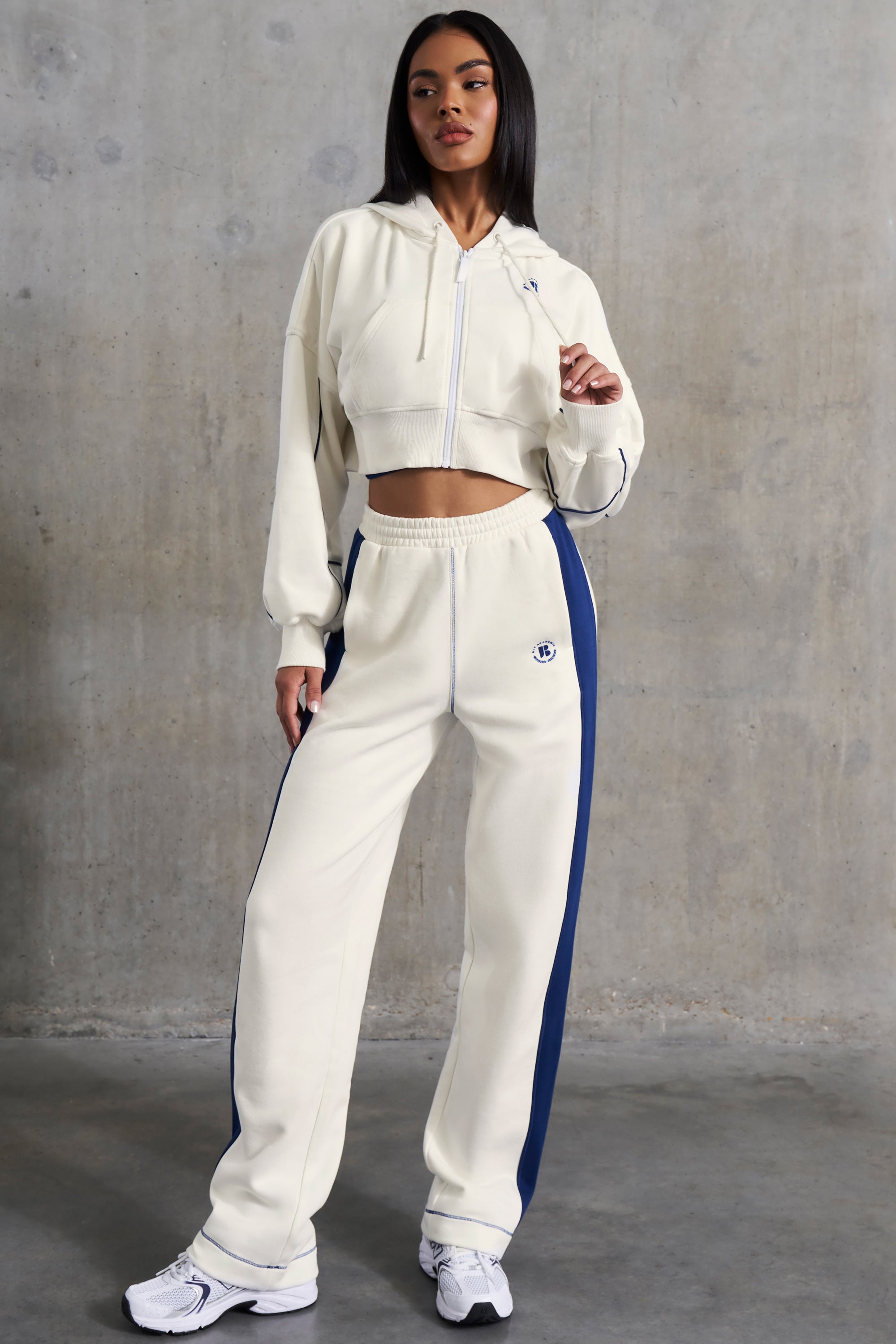 Petite Wide Leg Sweatpants in White、mySite、solidvoid