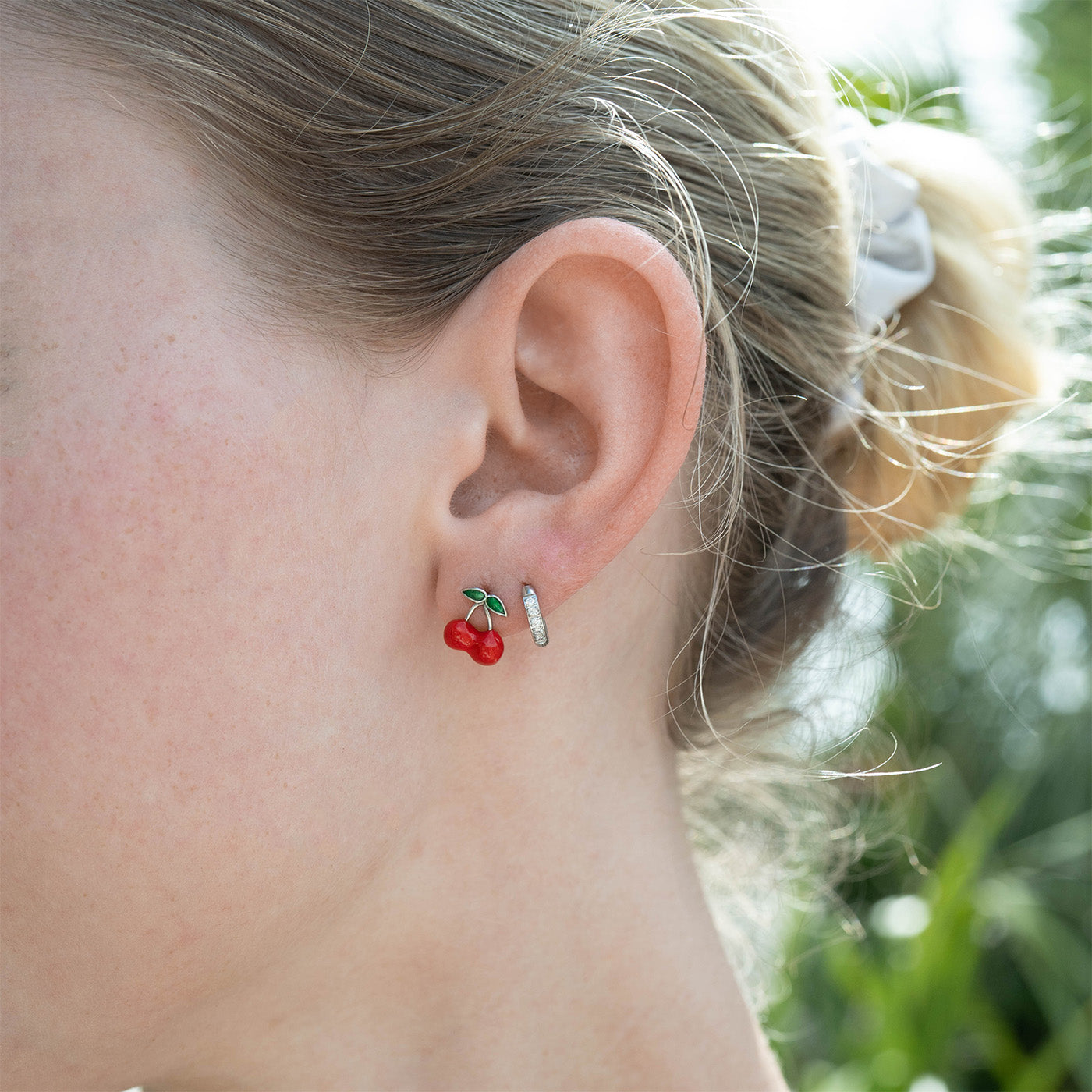 18K Gold PVD Stainless Steel Enamel Cherry Stud Earrings / ERJ0082、mySite、dreamappss