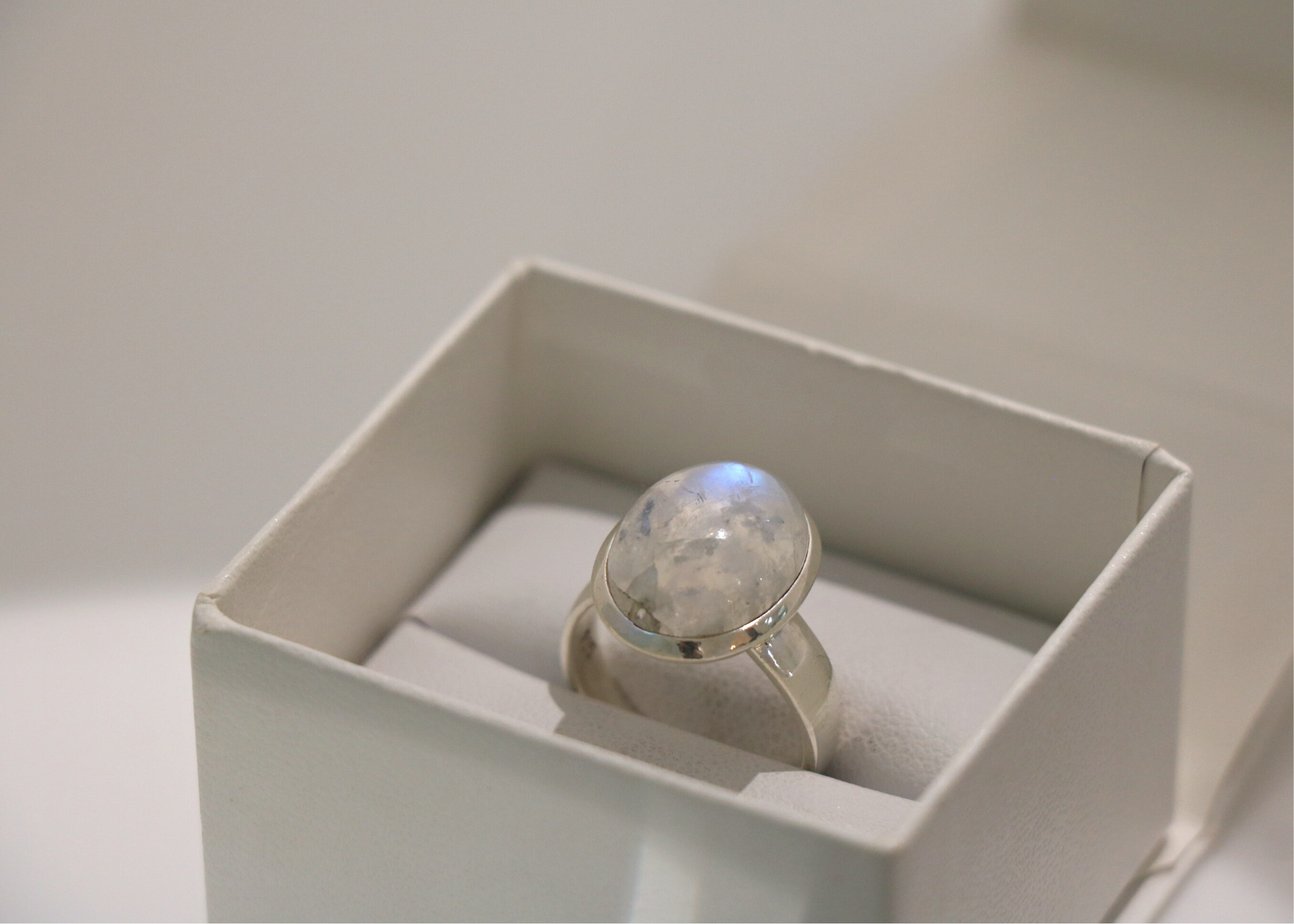 Rainbow Moonstone Ring (Sterling Silver)、mySite、topwebapps