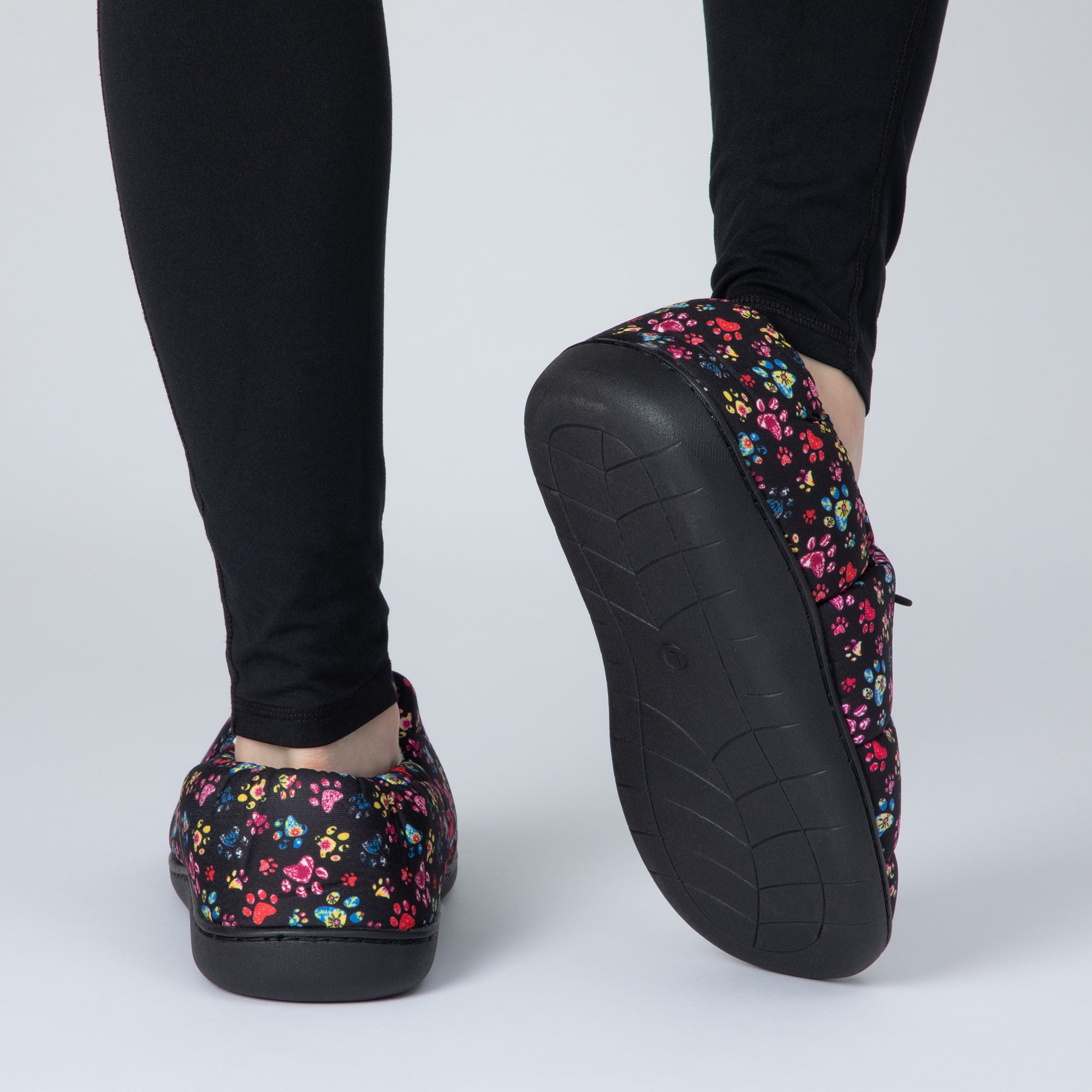 Paw Print Puffy Fleece-Lined Slippers with Toggle、mySite、camillekostekn