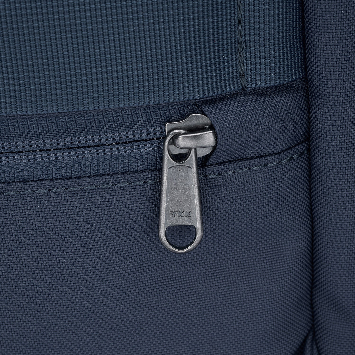 Pacsafe® GO 15L anti-theft backpack、mySite、garagedoors4me