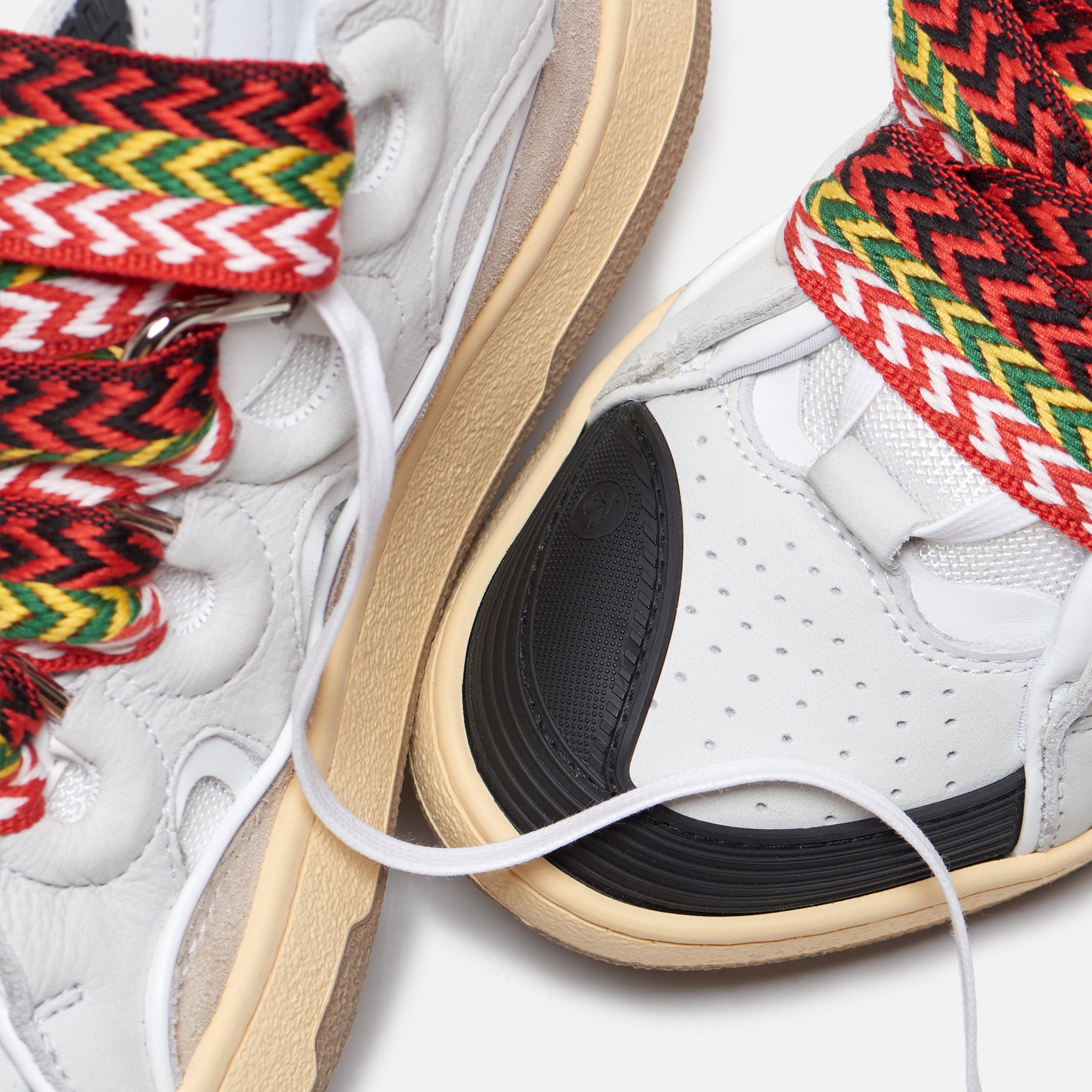 {product_title} - {shop_name}