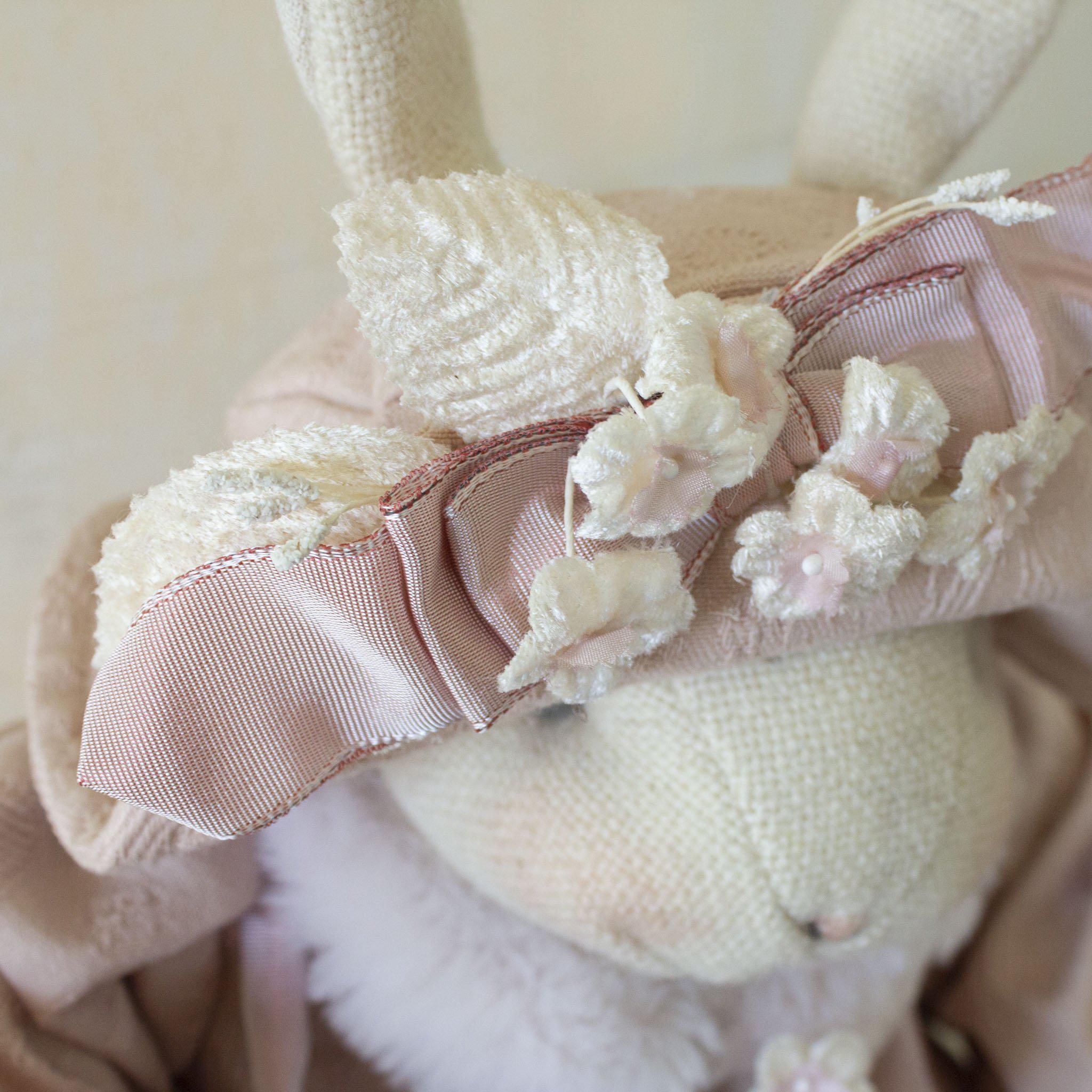 RETIRED - Hutch Studio - Miss Muff - One Of A Kind Bunny、mySite、g9winljtr