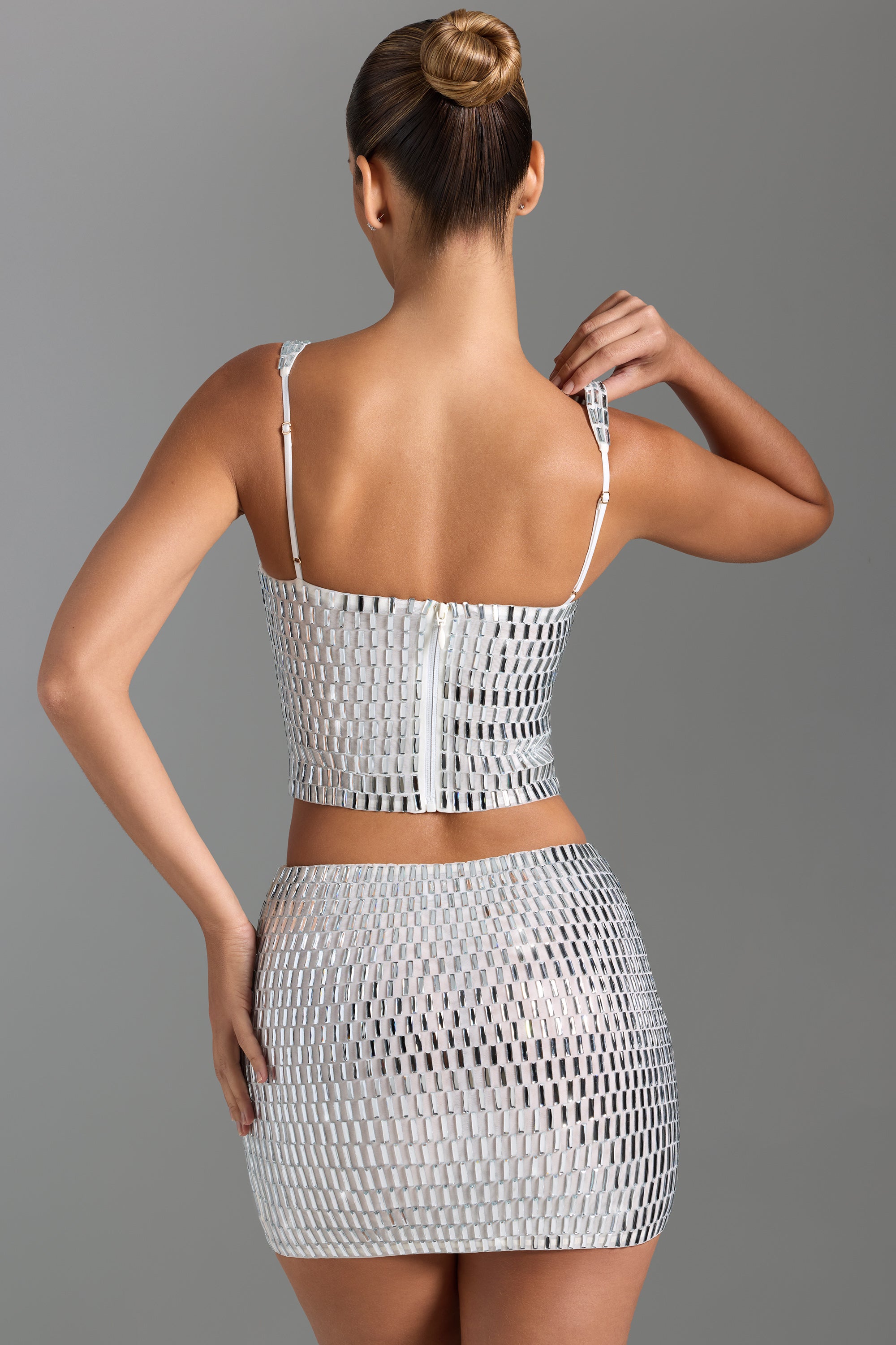 Embellished Low-Rise Micro Mini Skirt in White、mySite、solidvoid