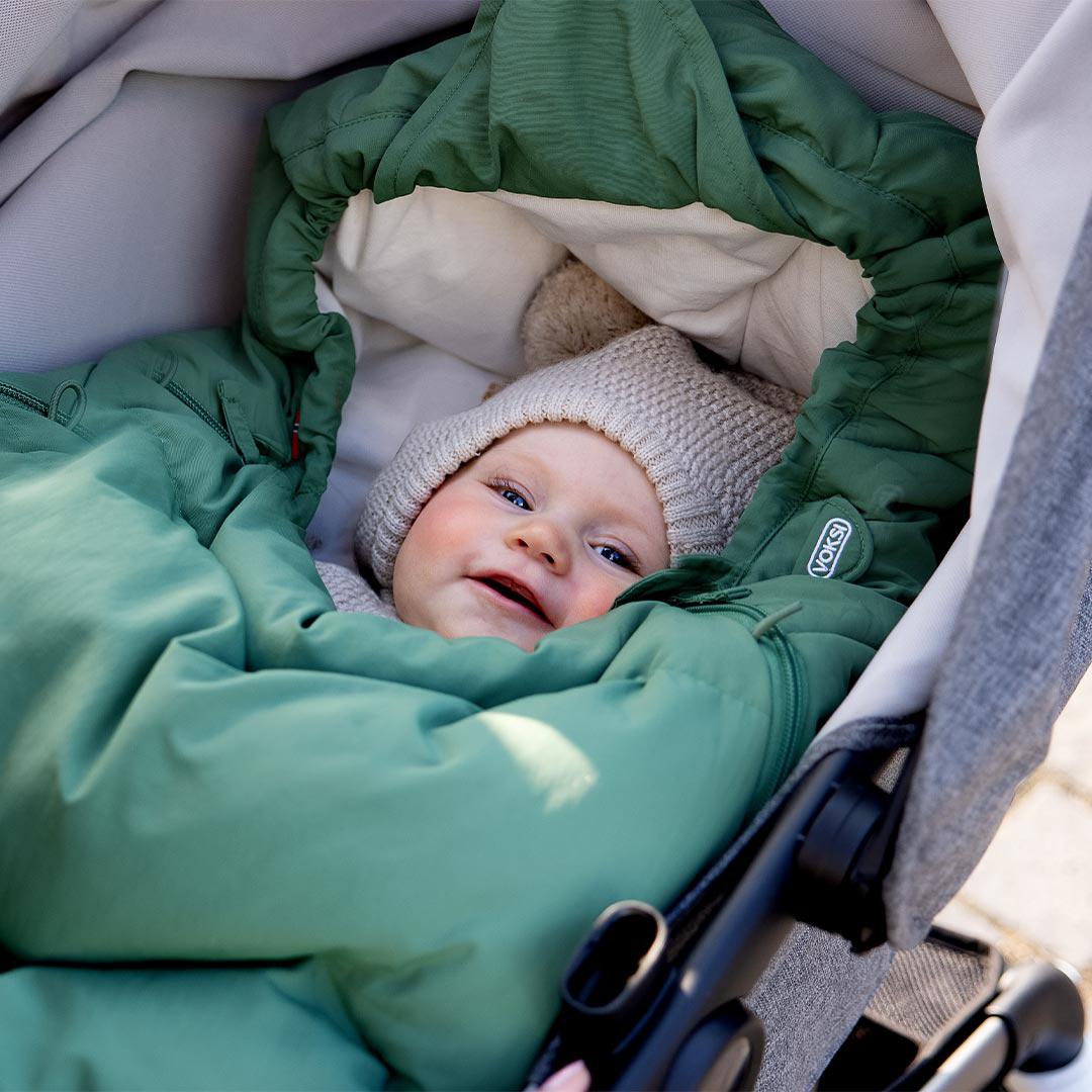  Voksi Explorer Footmuff - Grass Green - Wings、mySite、merchandisen