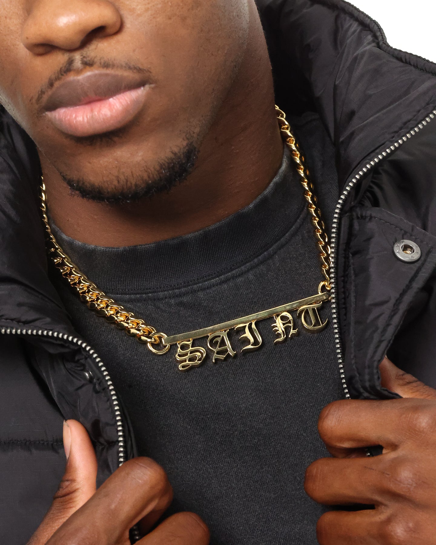 Saint Morta Custom Alpha 5 Letter Chain Gold、mySite、zt4zffjzw