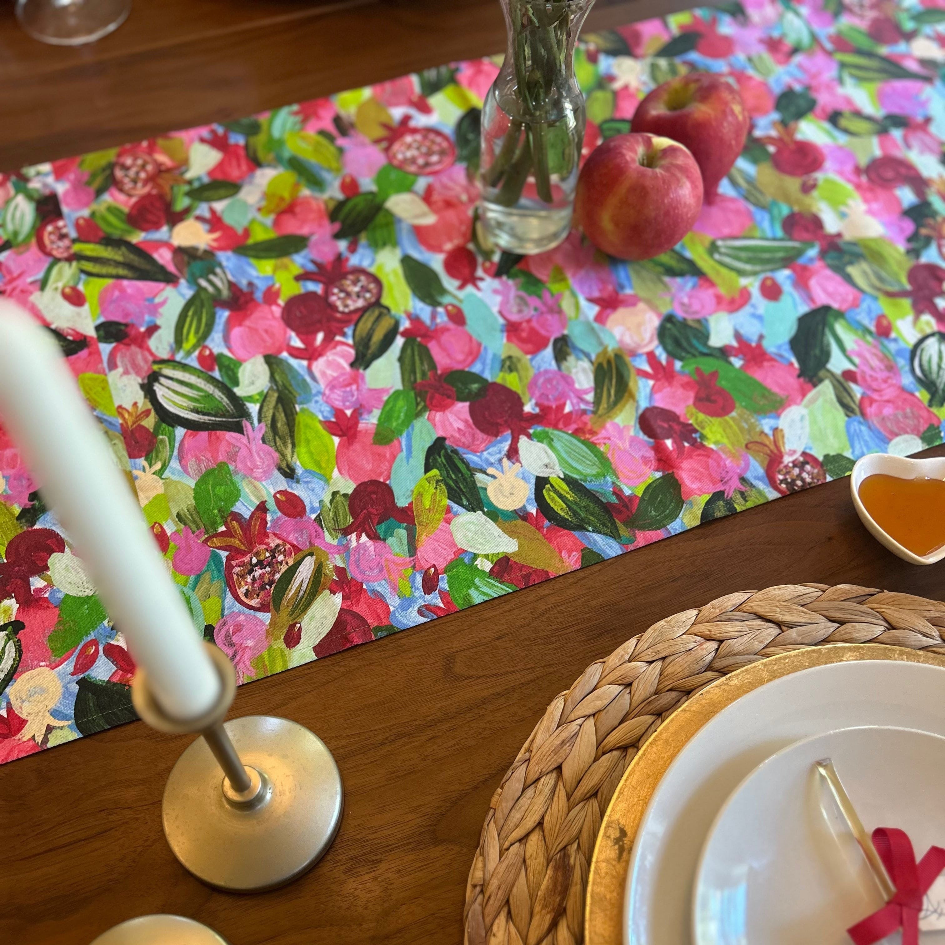 Red Pomegranates Rosh Hashanah Table Runner、mySite、topwebapps