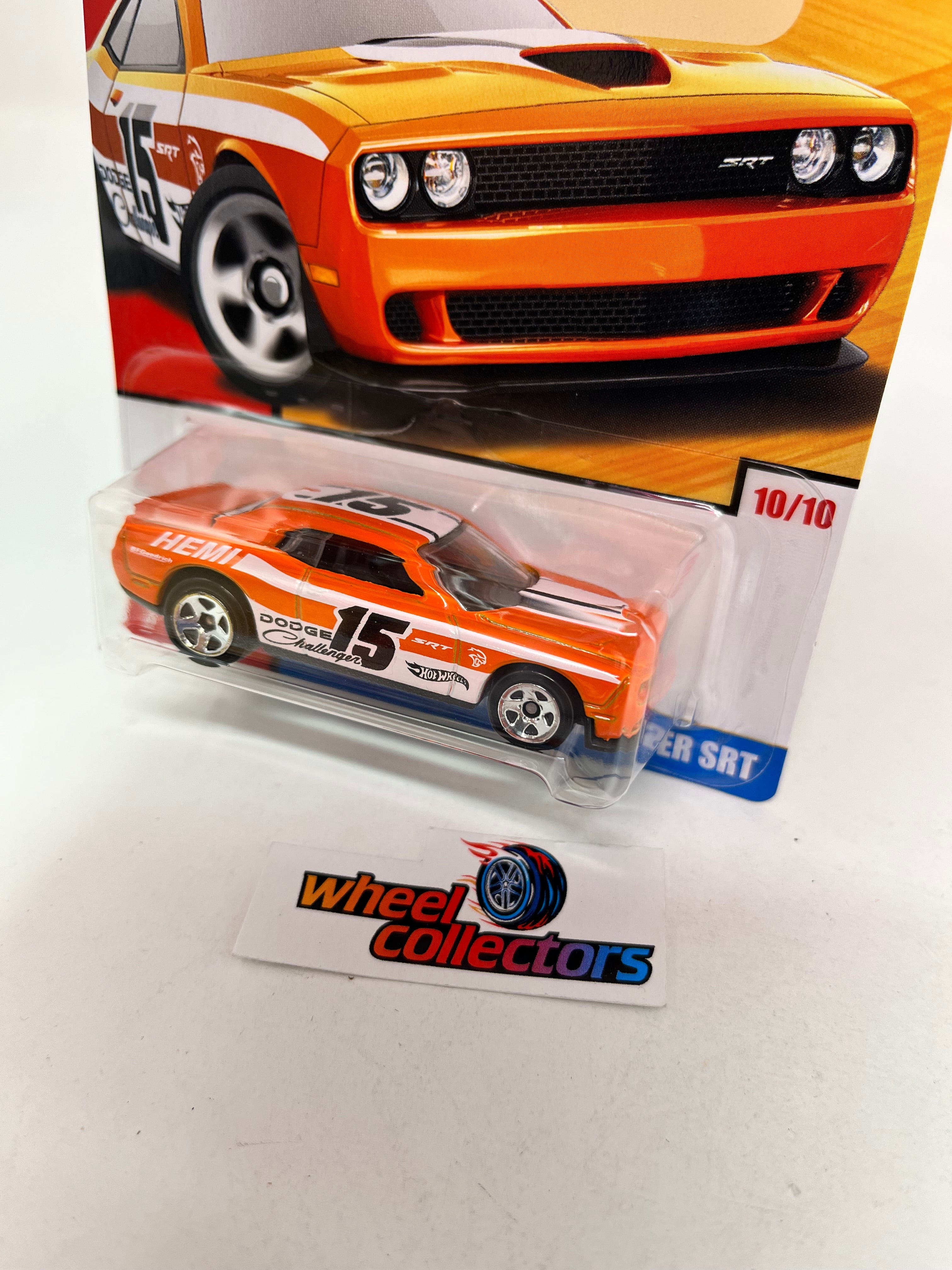 '15 Dodge Challenger SRT * Orange * Hot Wheels Target Throwback Decades、mySite、hgirdovlk