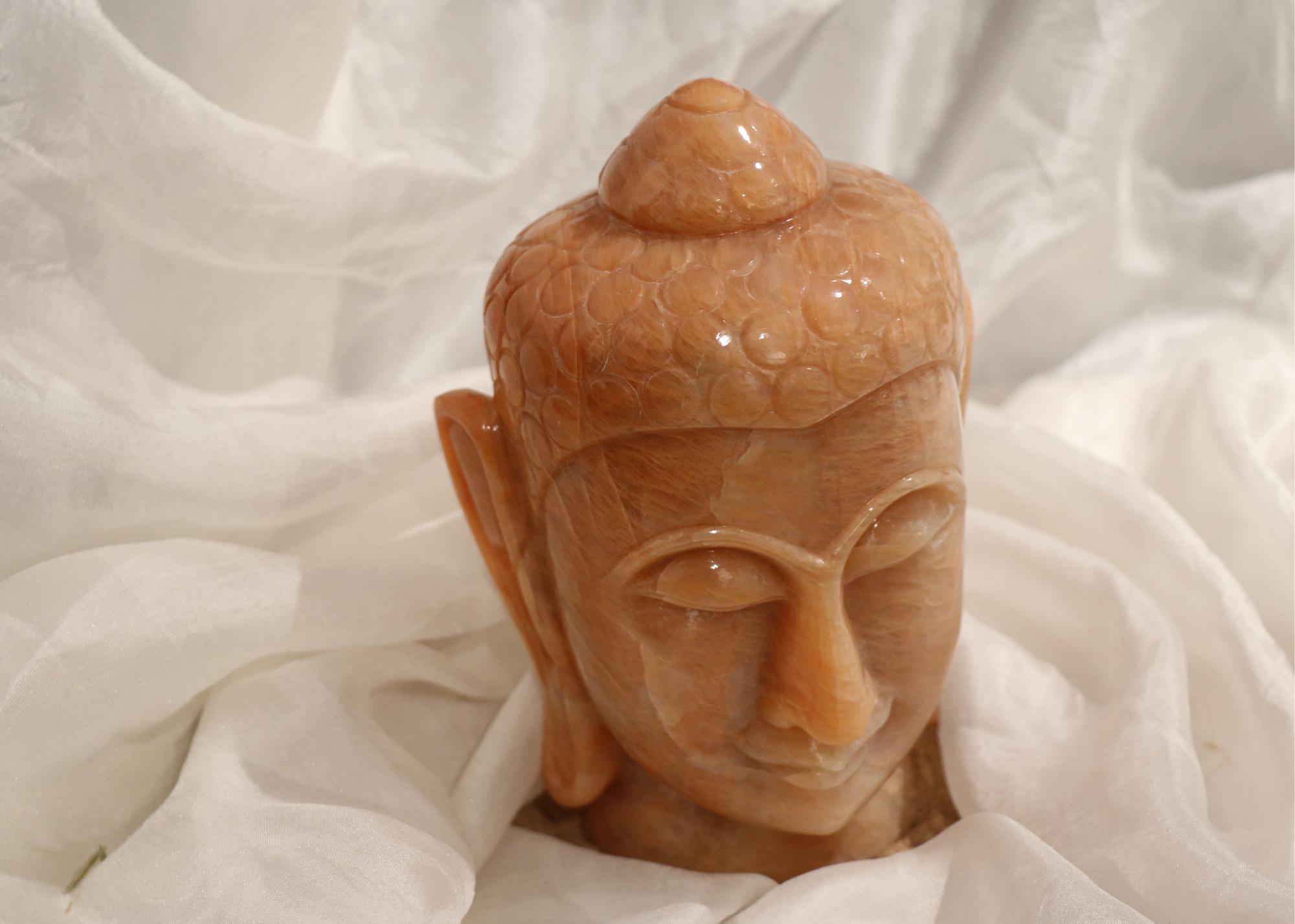Buddha Statue - Peach Moonstone (16.5 cm)、mySite、topwebapps