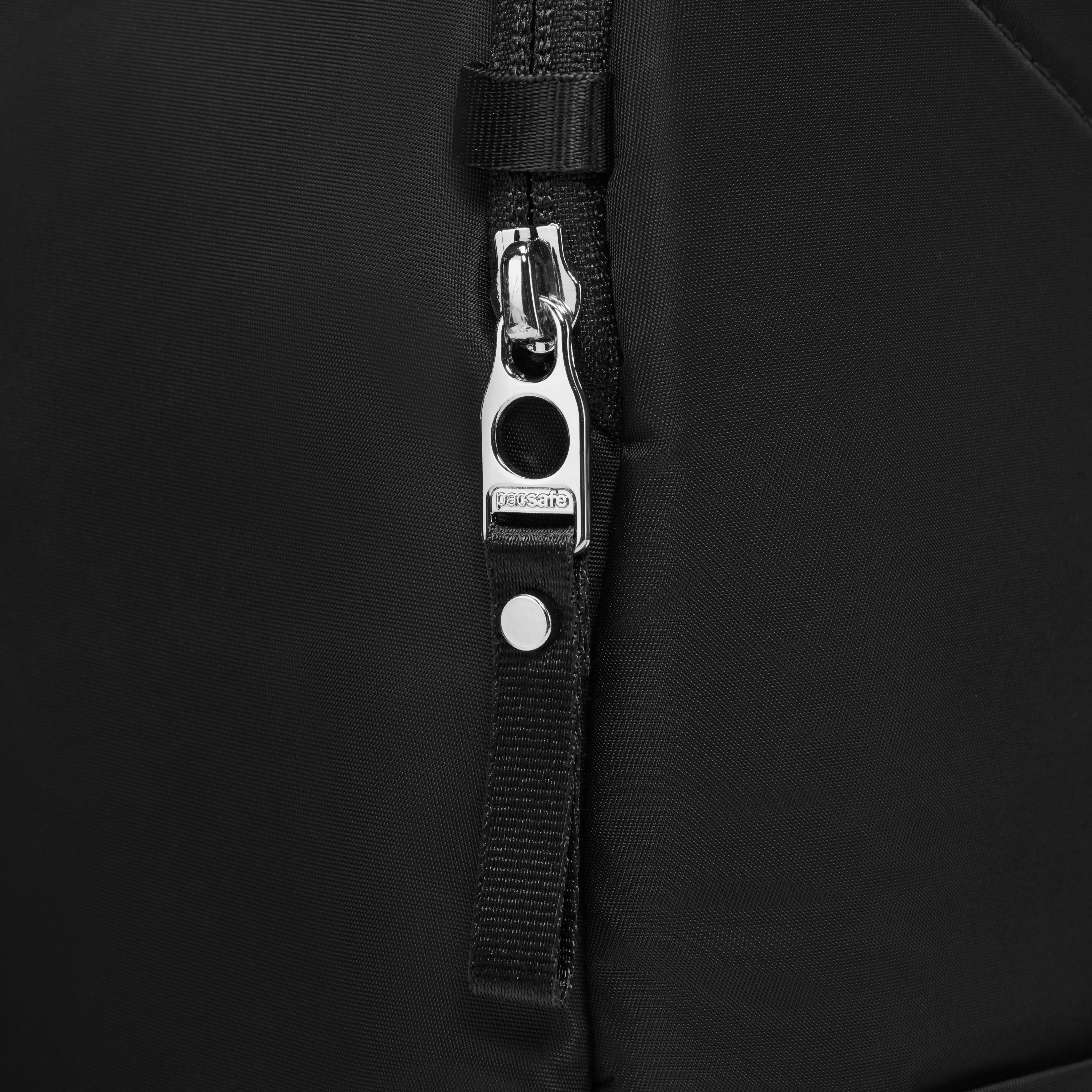 Pacsafe® W 10L anti-theft backpack、mySite、garagedoors4me